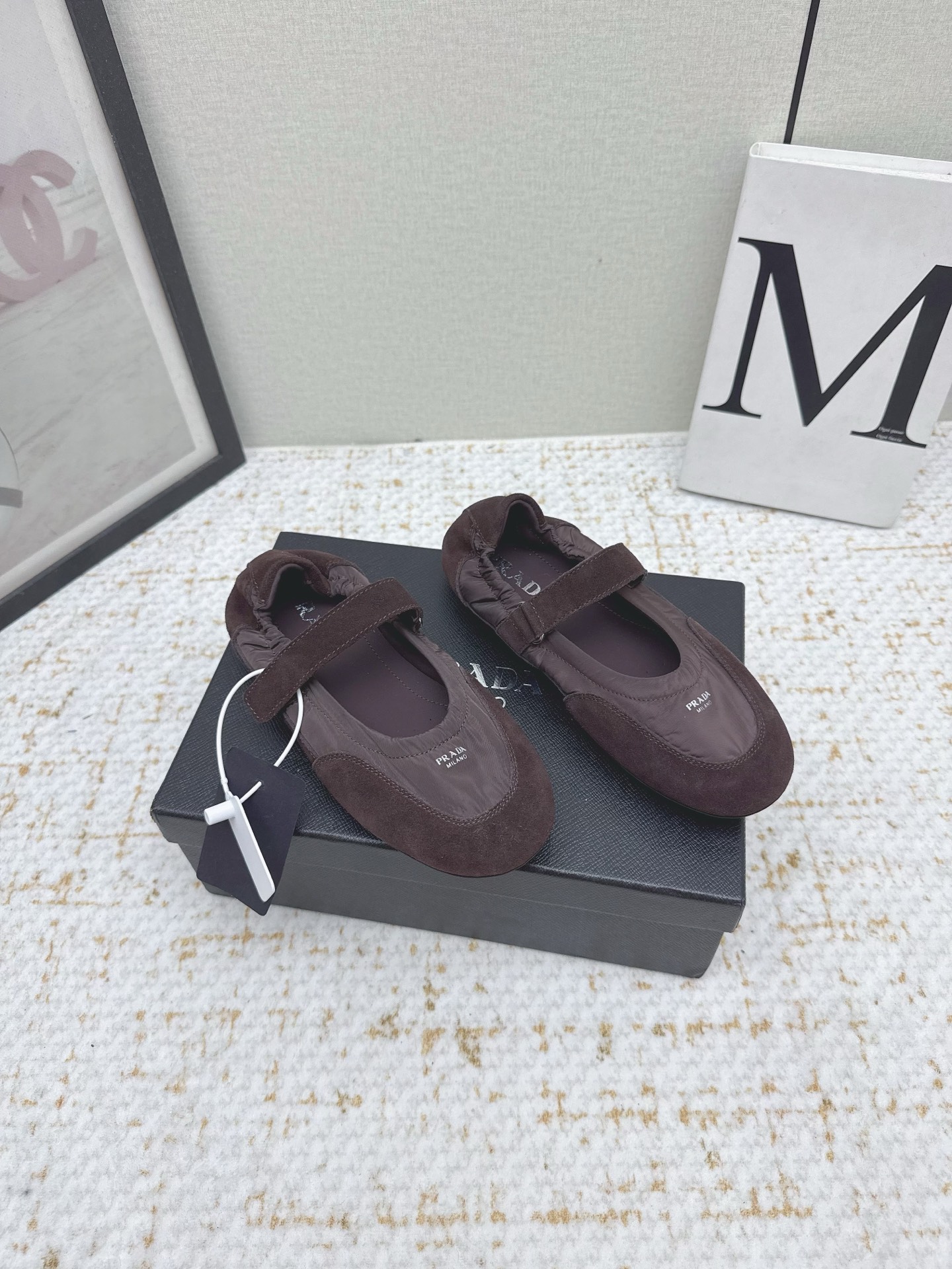 Title: Prada Prada P’s 25sssfw Mary Jane Recreational Shoes Description: High-quality Prada ballet shoes with soft gel cloud-stepping, sheepskin shoeface, - 图片 1