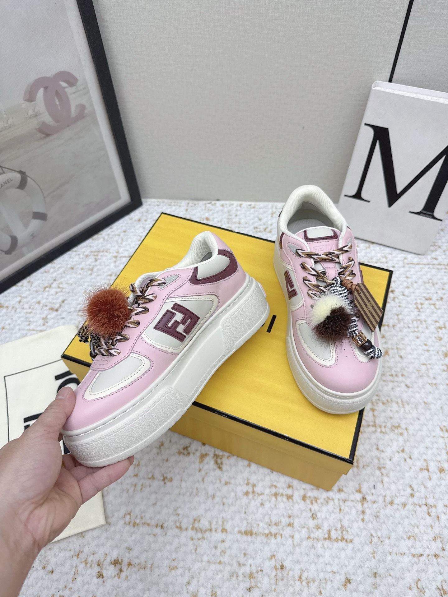 FENDI Match Belt Sneakers: White Leather, FF Details, Rubber Soles – Size 35-40 Women’s Shoes - 图片 4