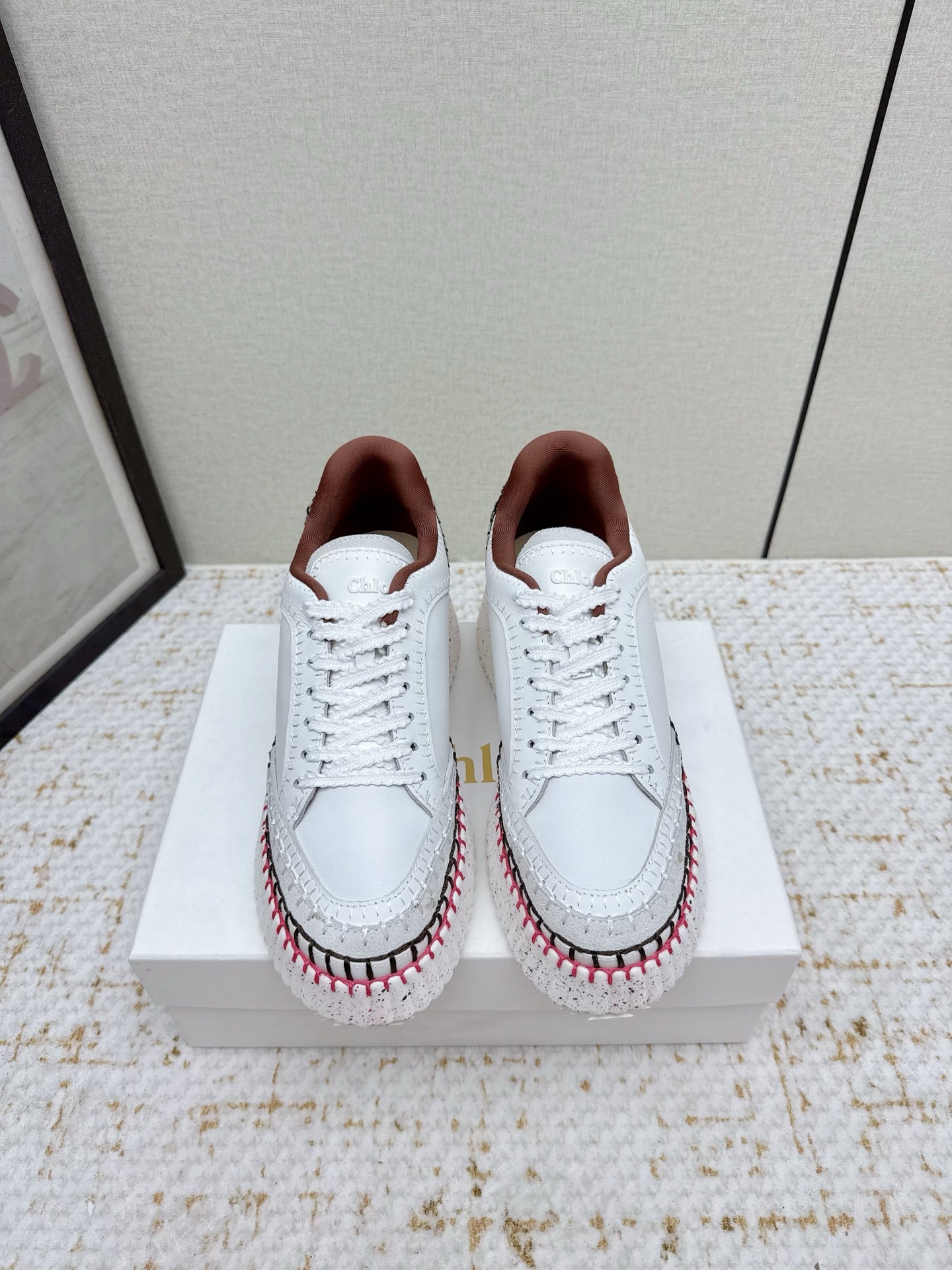 _dj89sXA9mFpLgFUS60LAkdAF3p-QndH1gWfl-DQ