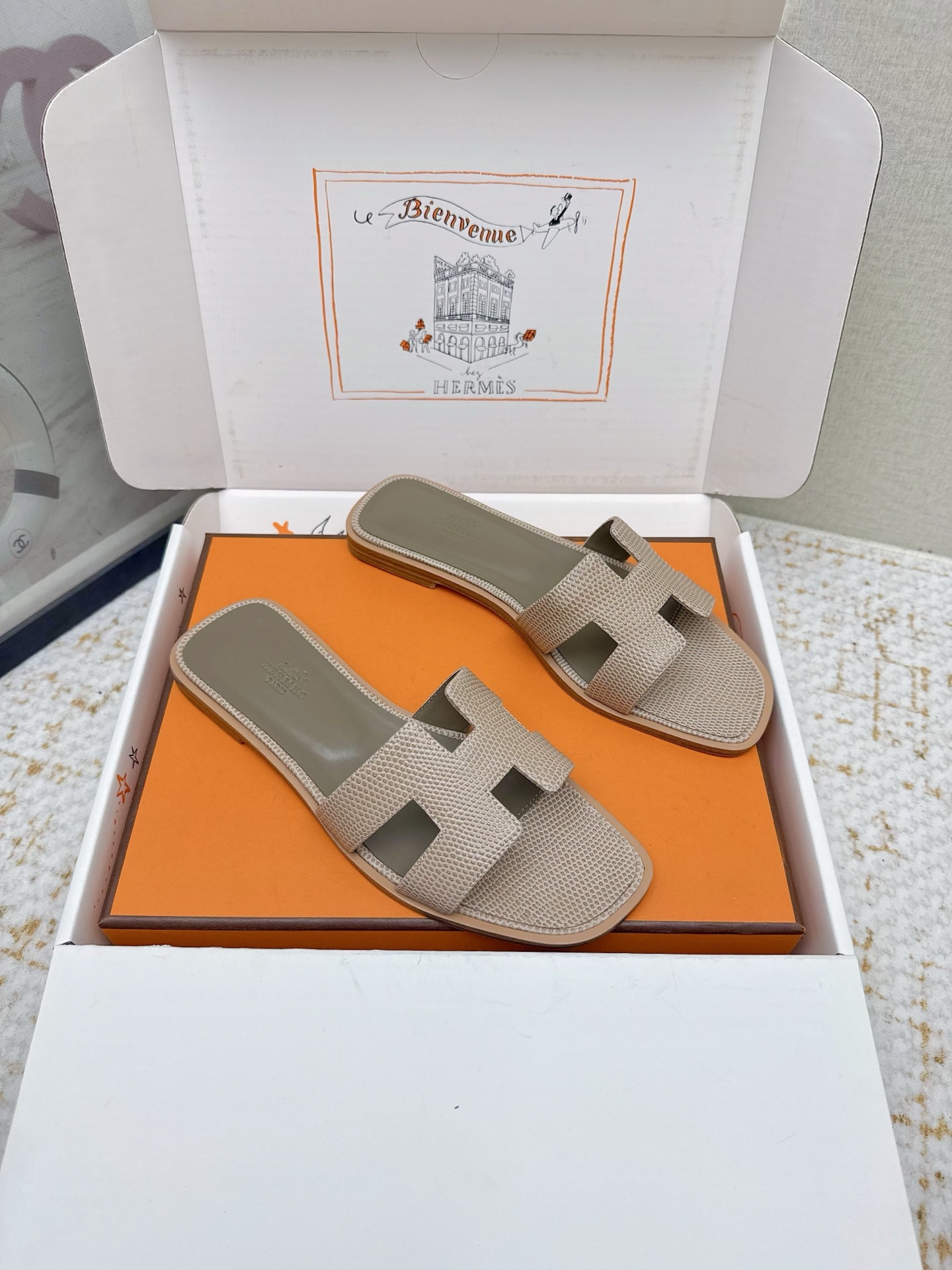 Hermes Style Pink Leather Women's Shoes Lookbook Reference image 2
