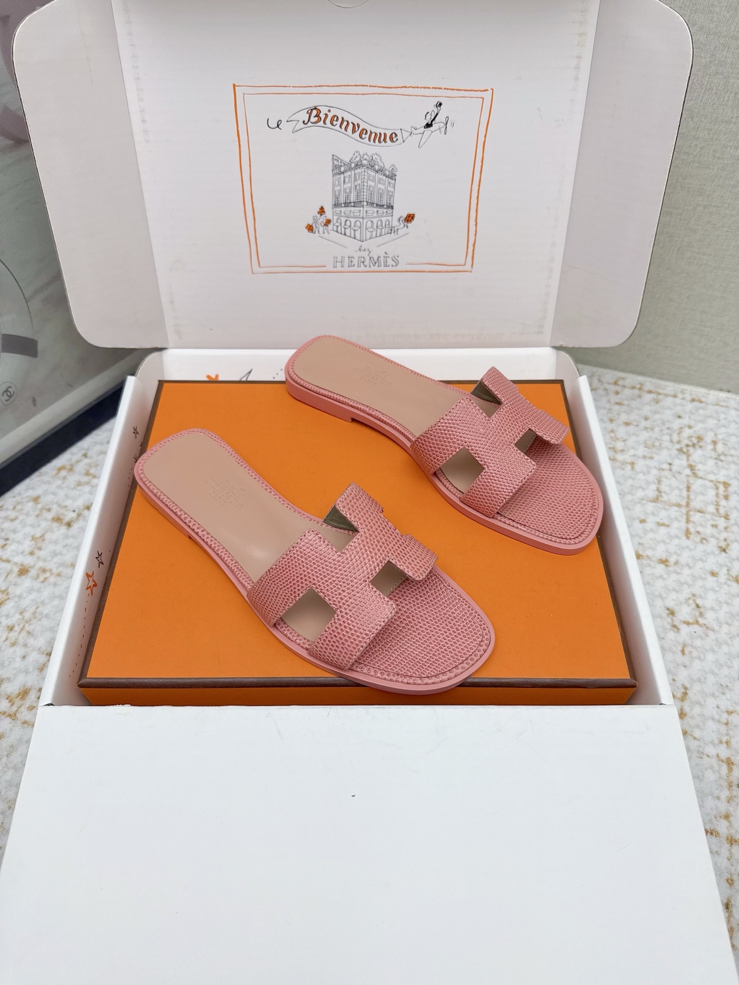 Hermes Style Pink Leather Women's Shoes Lookbook Reference image 2