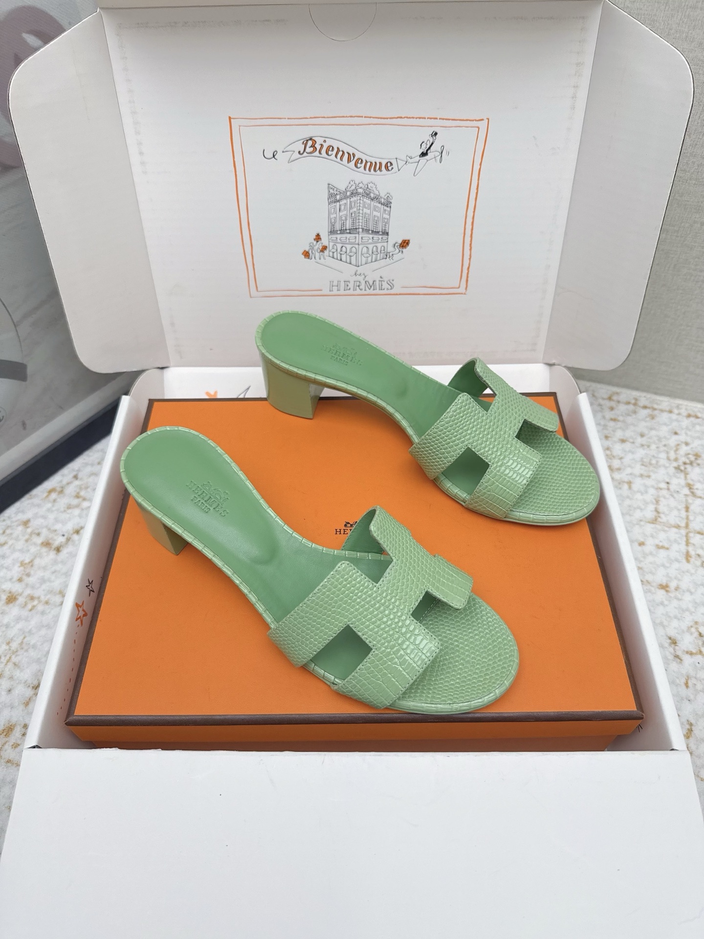 Hermes Style Pink Leather Women's Shoes Lookbook Reference image 2