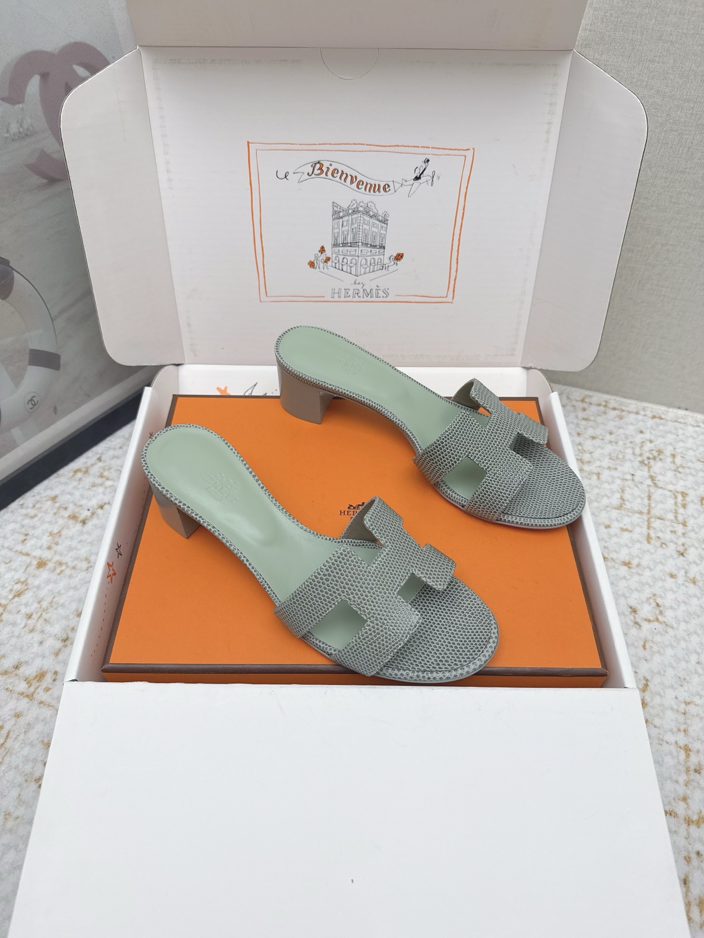 Hermes Style Pink Leather Women's Shoes Lookbook Reference image 2