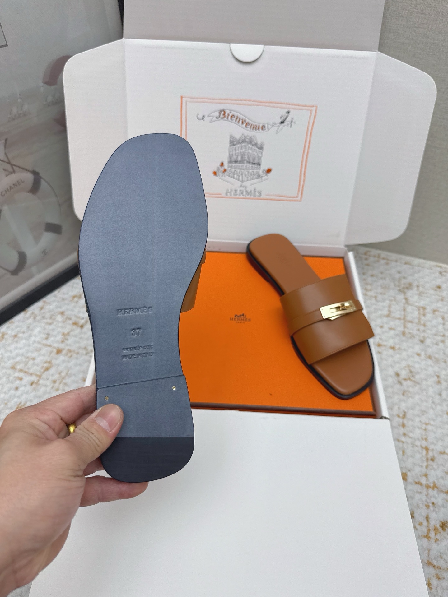 Hermes Style Pink Leather Women's Shoes style reference detail image 7 from source 785276