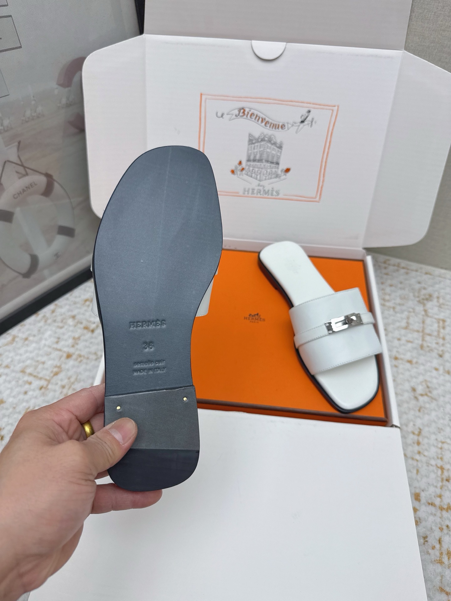 Hermes Style Pink Leather Women's Shoes style reference detail image 8 from source 785280