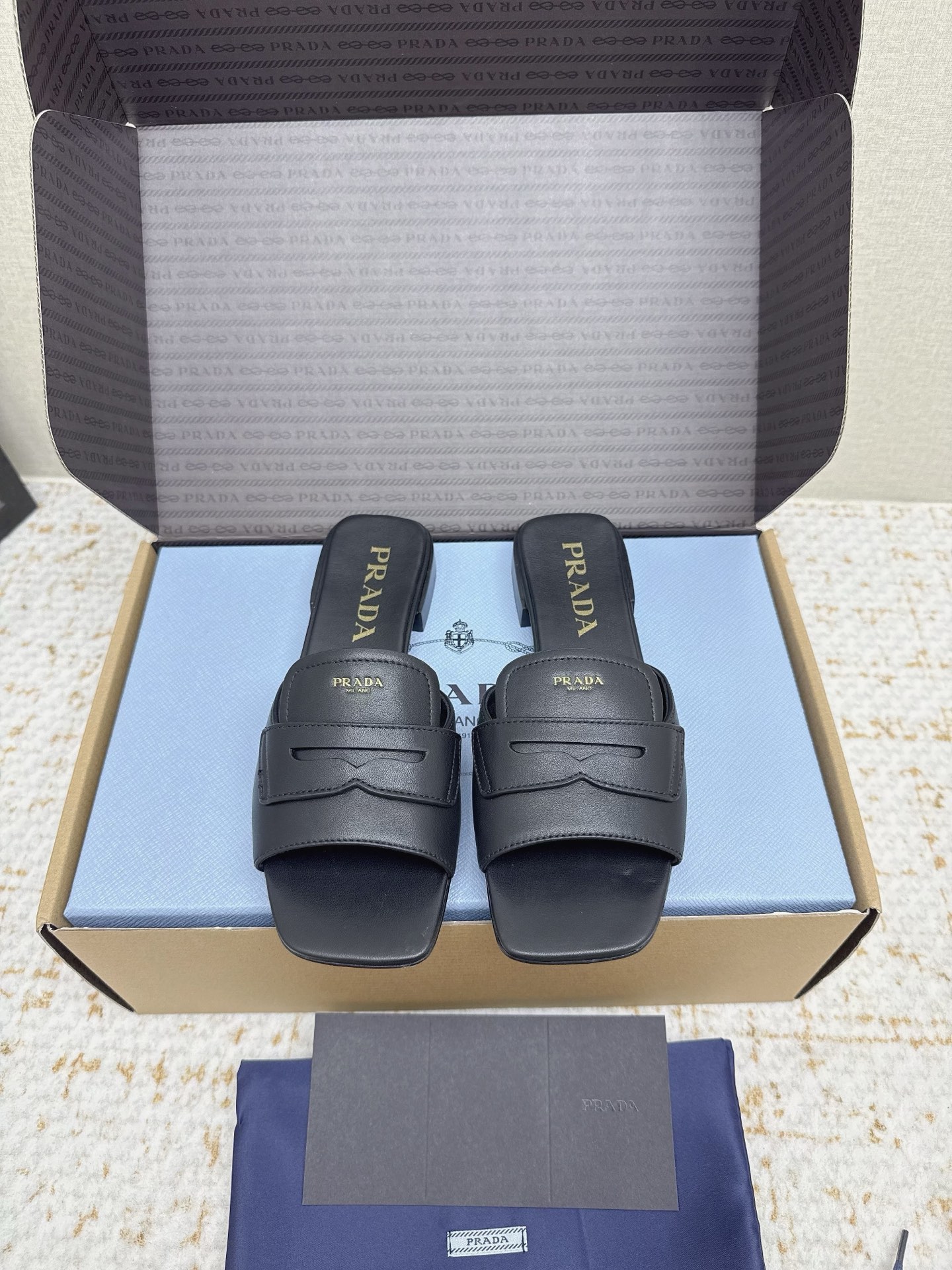 Prada Style Leather Women's Shoes style reference detail image 2 from source 784840