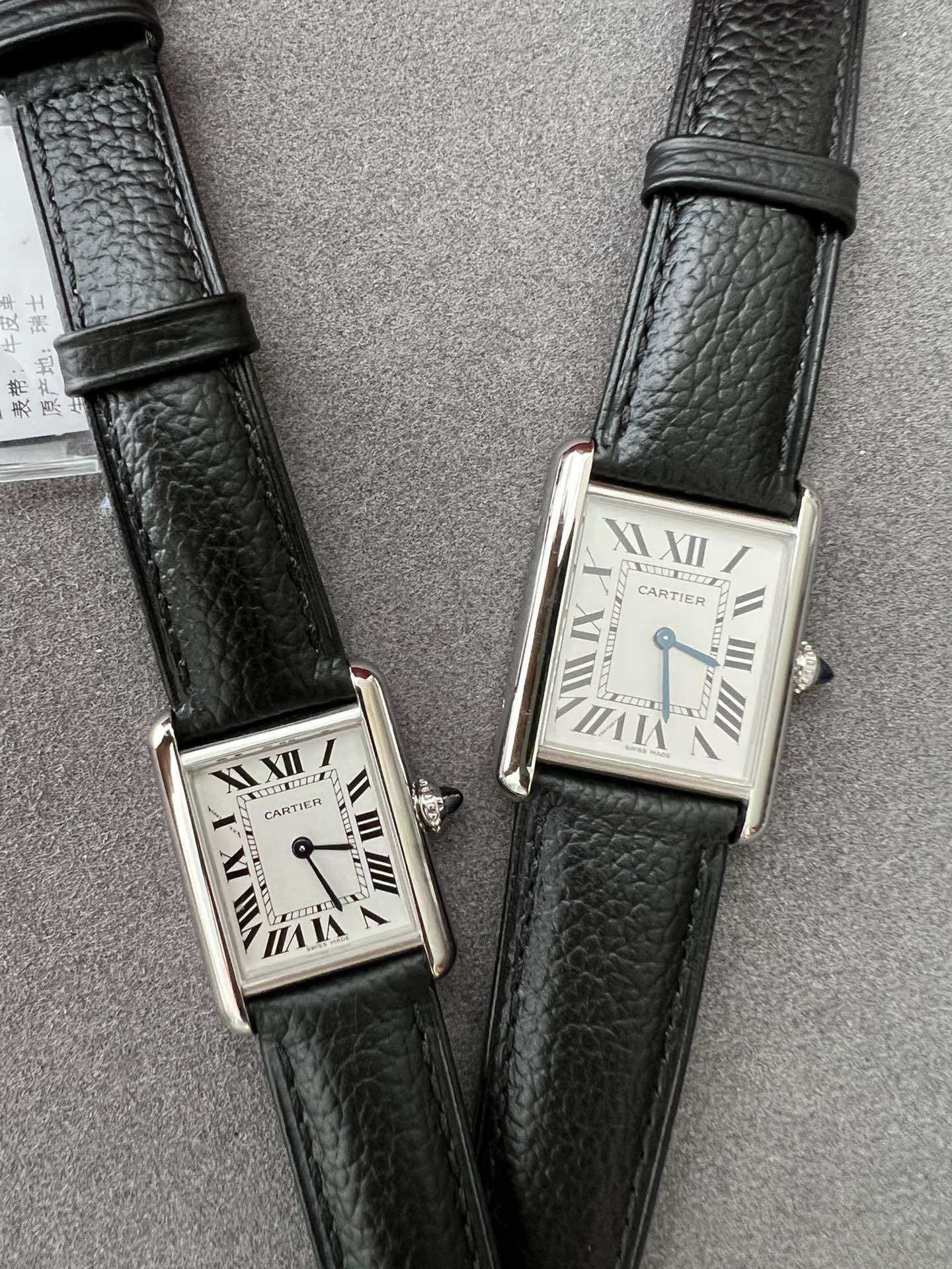 NO:157508,Cartier TANKMUST is coming!  The tank series is a dream watch in many people's hearts. Classic and elegant inheritance is the accumulation of culture. The channel this time is very reliable. Don't worry to buy it~ 1. The ultimate shell cover, the super factory Swiss A-grade quality shell is precision-made, and the experience of full-grade original authenticity!  Whether it is sapphire glass, spinel crown, or mirror effect polishing!  Textured sand treatment!  The square right angle details are impeccable!  Authentic alternative-grade dial in Taiwan factory with Swiss quartz movement!  Original, exquisitely stolen steel blue custom watch needles, the market's exclusive and most exquisite quick-removing steel strap!  Quickly remove the calf leather belt!  The texture is invincible!  High-decoration craftsmanship QC and matching counter tags, one table and one code!  Our products are different from any version of the market. We are available in two sizes to meet the different outfit needs of all ladies~ Medium sizes are 33.7*25.5mm, small 29.5*22mm, cartier, cowhide19860909卡地亚TANKMUST火爆来袭！坦克系列在很多人心中都是梦想之表,经典、优雅的传承是文化的积累,这次的渠道非常靠谱,放心入手吧～ 1.极致的壳套,超级大厂瑞士A级品质外壳精工制造,满级原装正品的体验！无论是蓝宝石玻璃,尖晶石表冠,还是镜面效果的打磨！质感拉沙处理！正方直角细节无可挑剔！ 台湾工厂正品代用级表盘搭配瑞士石英机芯！原装一致精美烧钢蓝定制表针,市场独家且最精致的快拆精钢表带！快拆小牛皮革带！寄戴质感无敌！ 精装工艺QC并配套专柜吊牌,一表一码！咱们的东西区别市场任何版本,咱家2个尺寸发售,满足各位小姐姐不同的穿搭需求～ 尺寸中33.7*25.5mm、小29.5*22mm,,cartier,cowhide,Watch