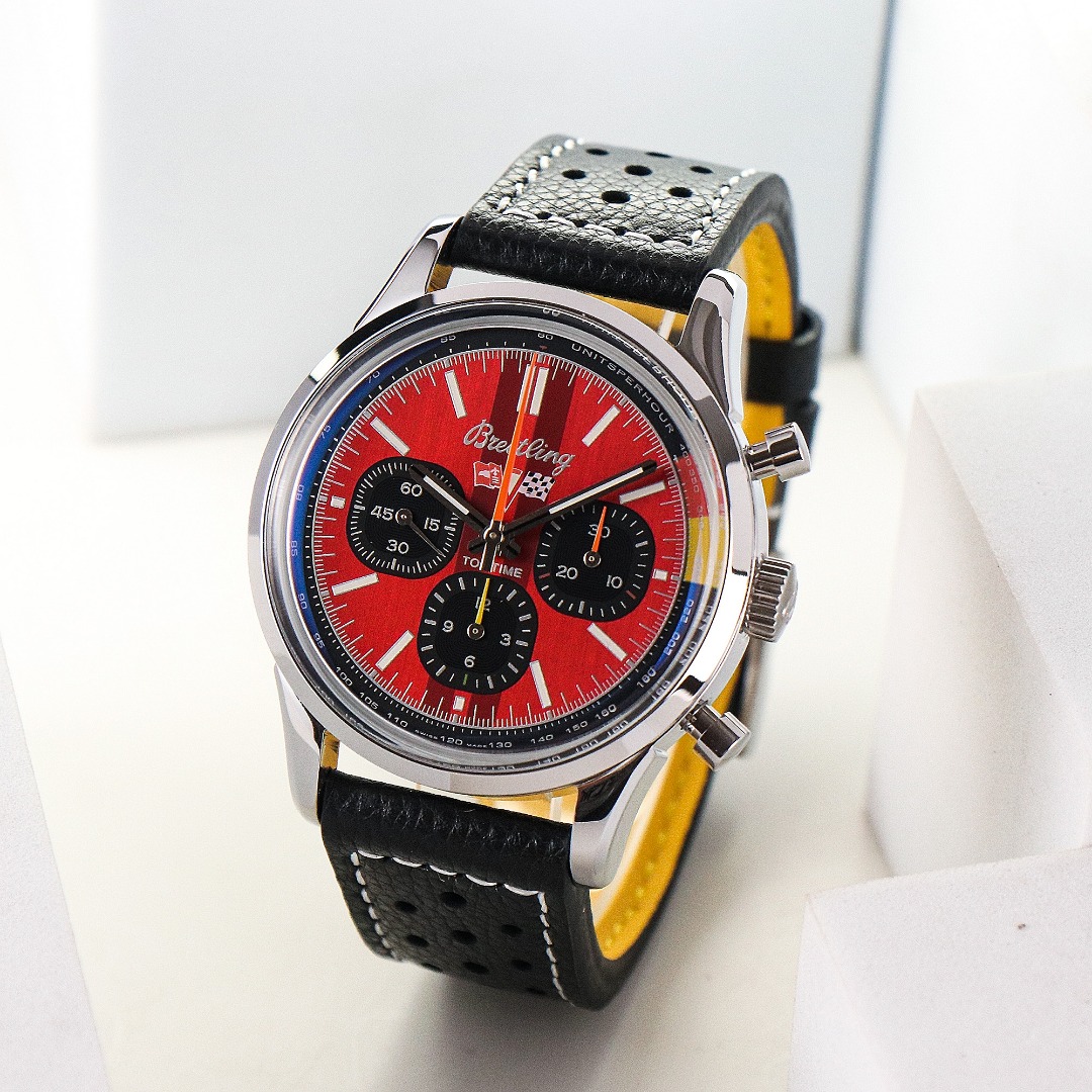 NO:392648,TO Breitling's new chronograph (Navitimer), Breitling reinvents the classic watch with bold colors. Its size is 42mm, and the iterative model is undoubtedly an authentic unique chronograph. It has a unique decoration on the back cover and uses a 316 stainless steel bezel to easily hold it and effectively protect the double-sided anti-glare sapphire watch. The dial is available in black, blue and white, and is decorated with large-size luminous hands and hour markers. Perfect workmanship!  Welcome to taste it!  breitling19860909TO百年灵全新计时腕表（Navitimer）,百年灵以大胆色彩焕新演绎经典腕表.尺寸42mm,迭代款无疑是地道的独特计时腕表,带有后盖表面独特饰片,采用316精钢表圈,实现轻松握持,有效保护双面防眩蓝宝石表镜.表盘有黑色、蓝色及白色可选,均饰有大尺寸夜光指针和时标.做工完美！欢迎品鉴！,,breitling,Watch