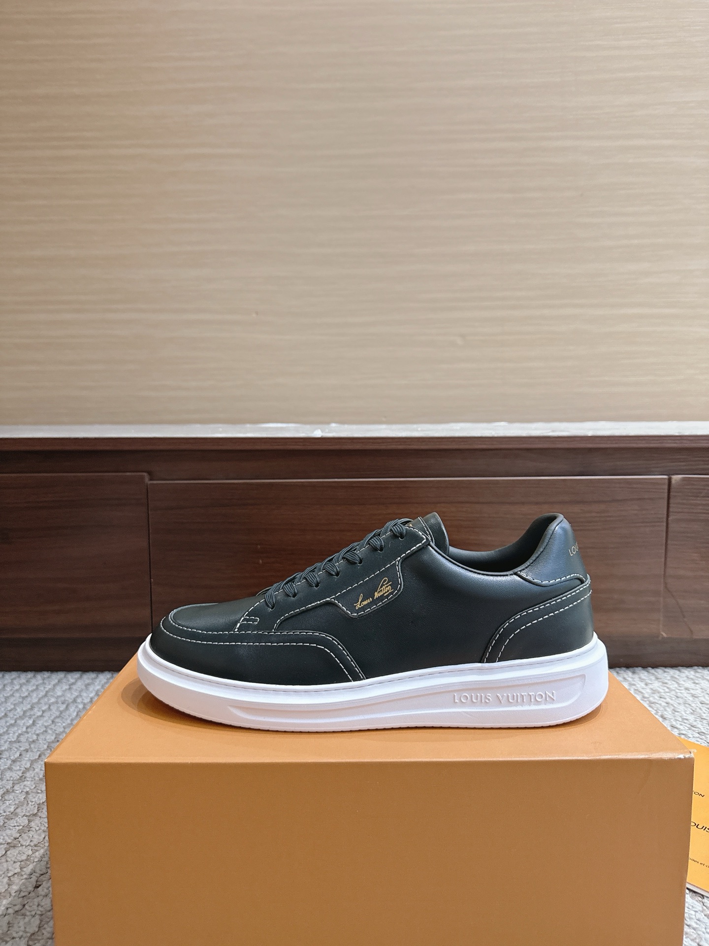 Louis Vuitton Women Shoes
