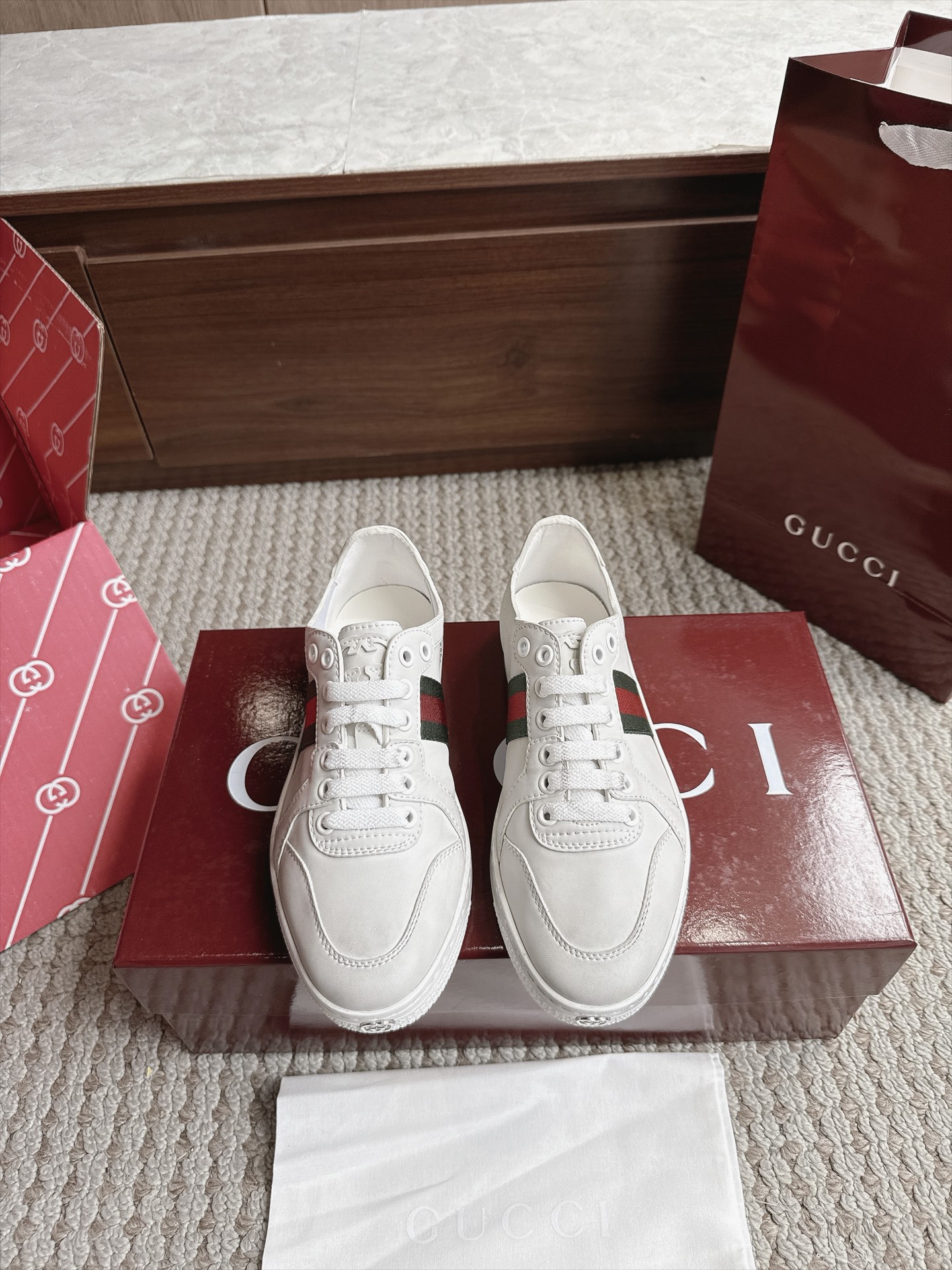 Gucci Sneakers