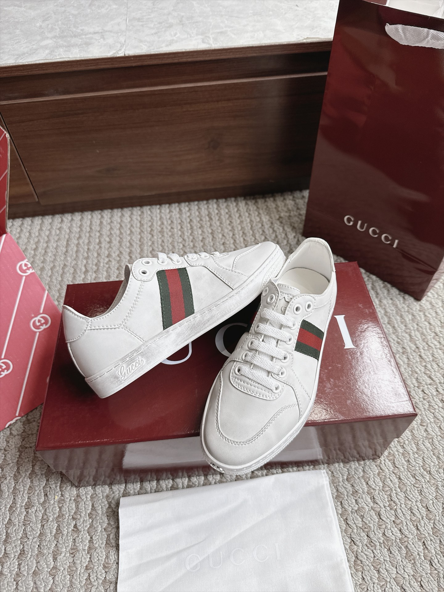 Gucci Sneakers