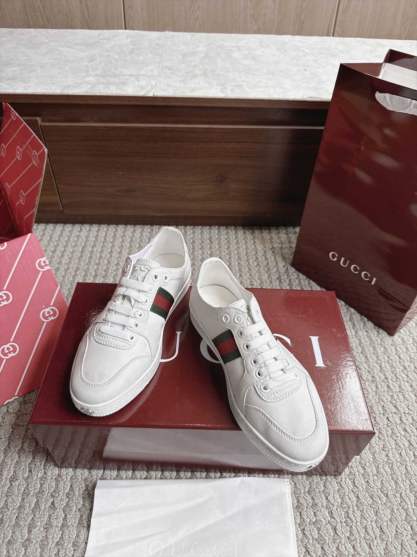 Gucci Sneakers