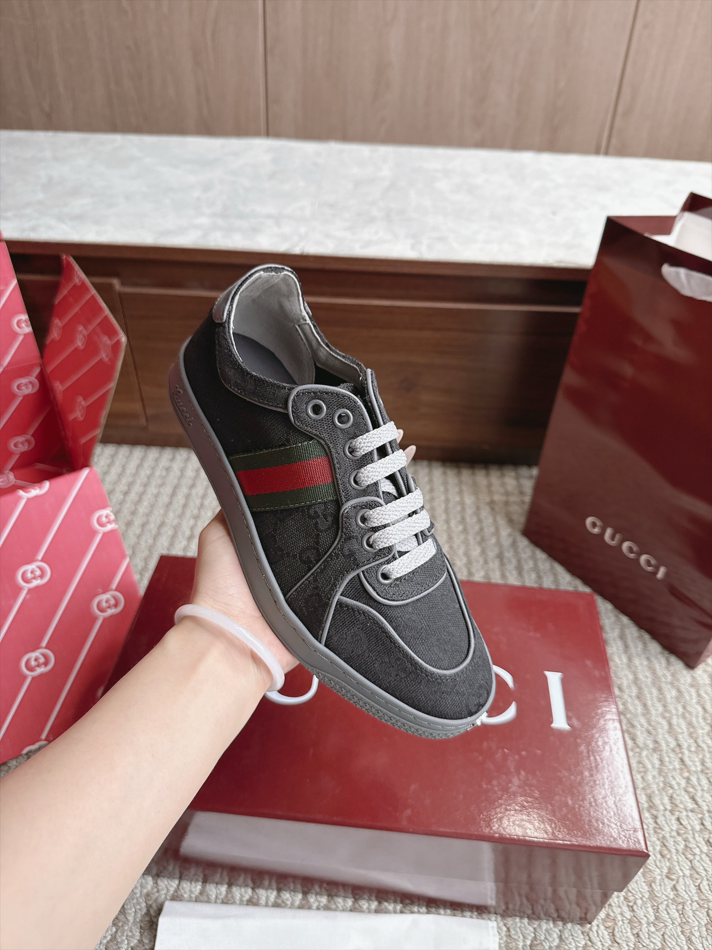 Gucci Sneakers