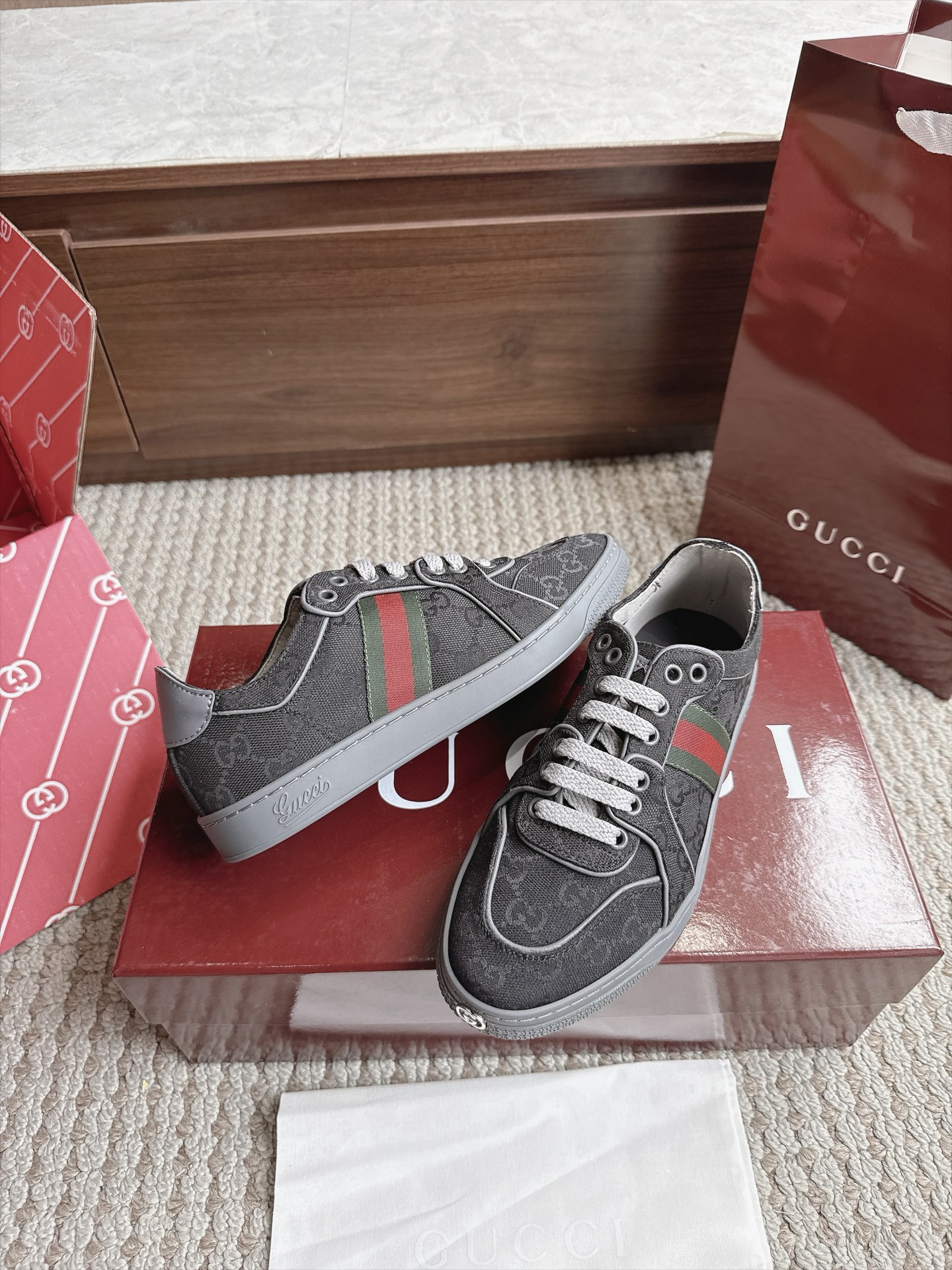 Gucci Sneakers