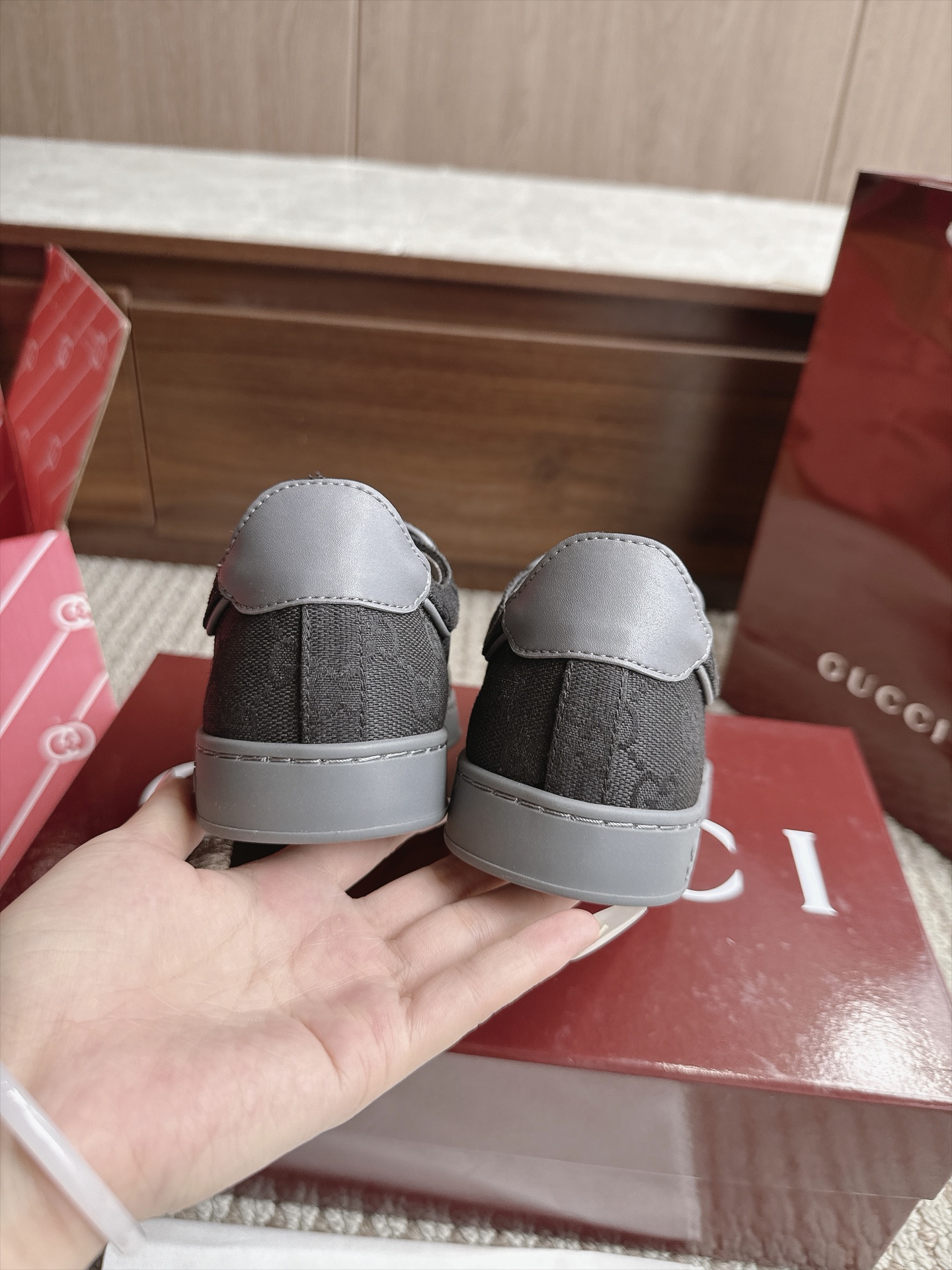 Gucci Sneakers