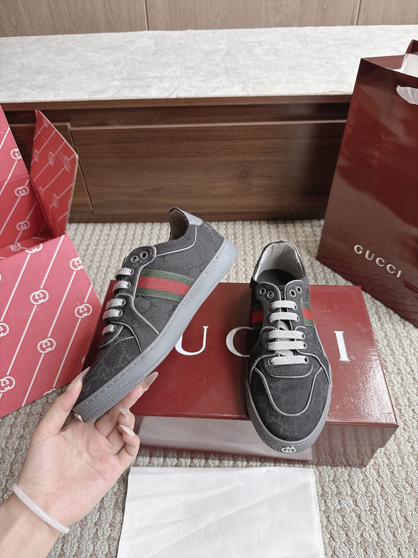 Gucci Sneakers