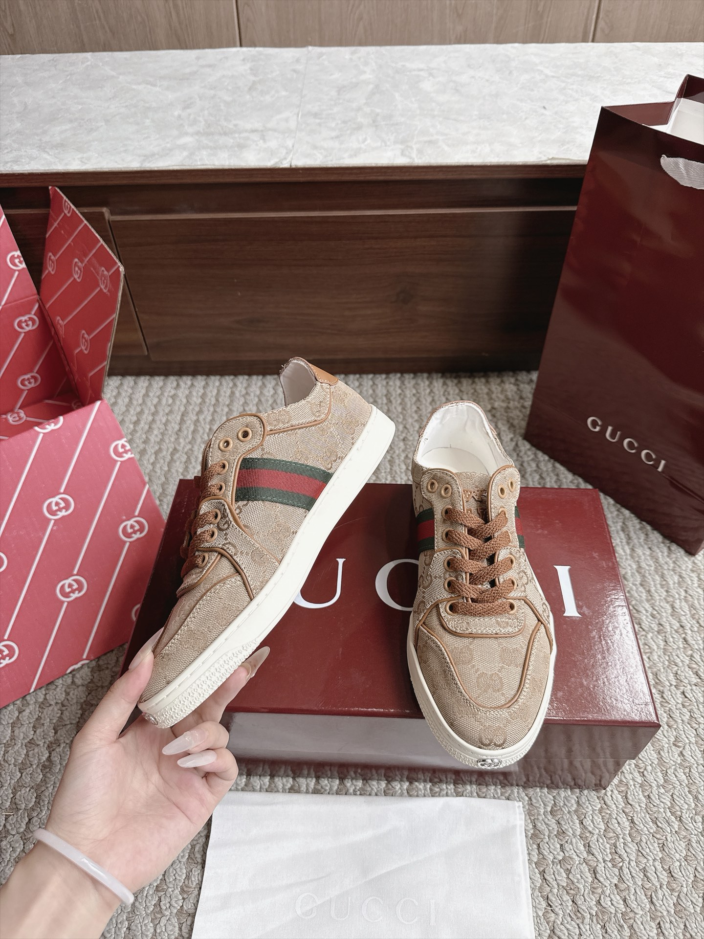Gucci Sneakers