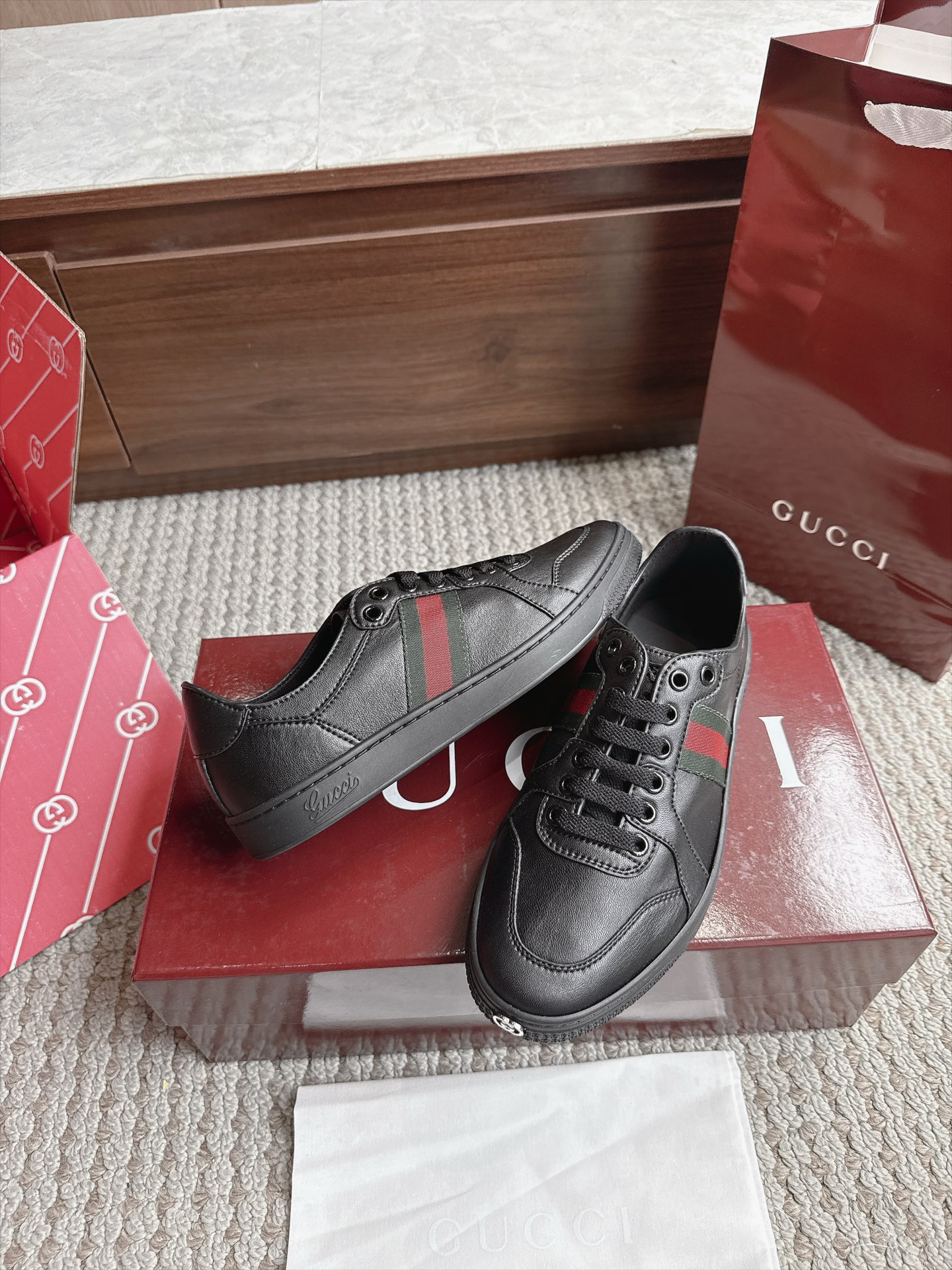 Gucci Sneakers