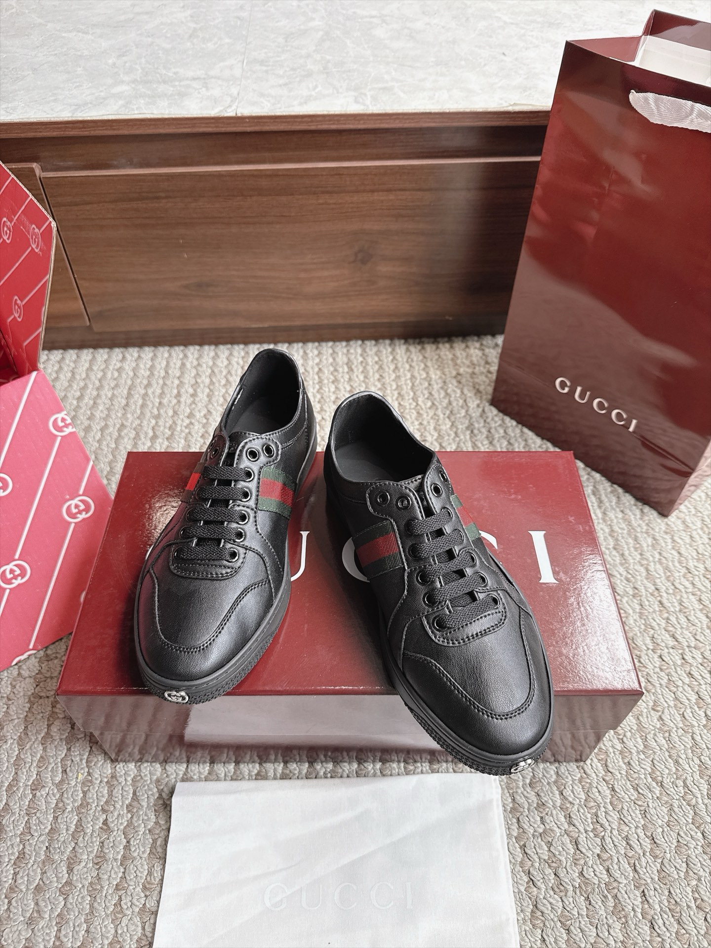 Gucci Sneakers