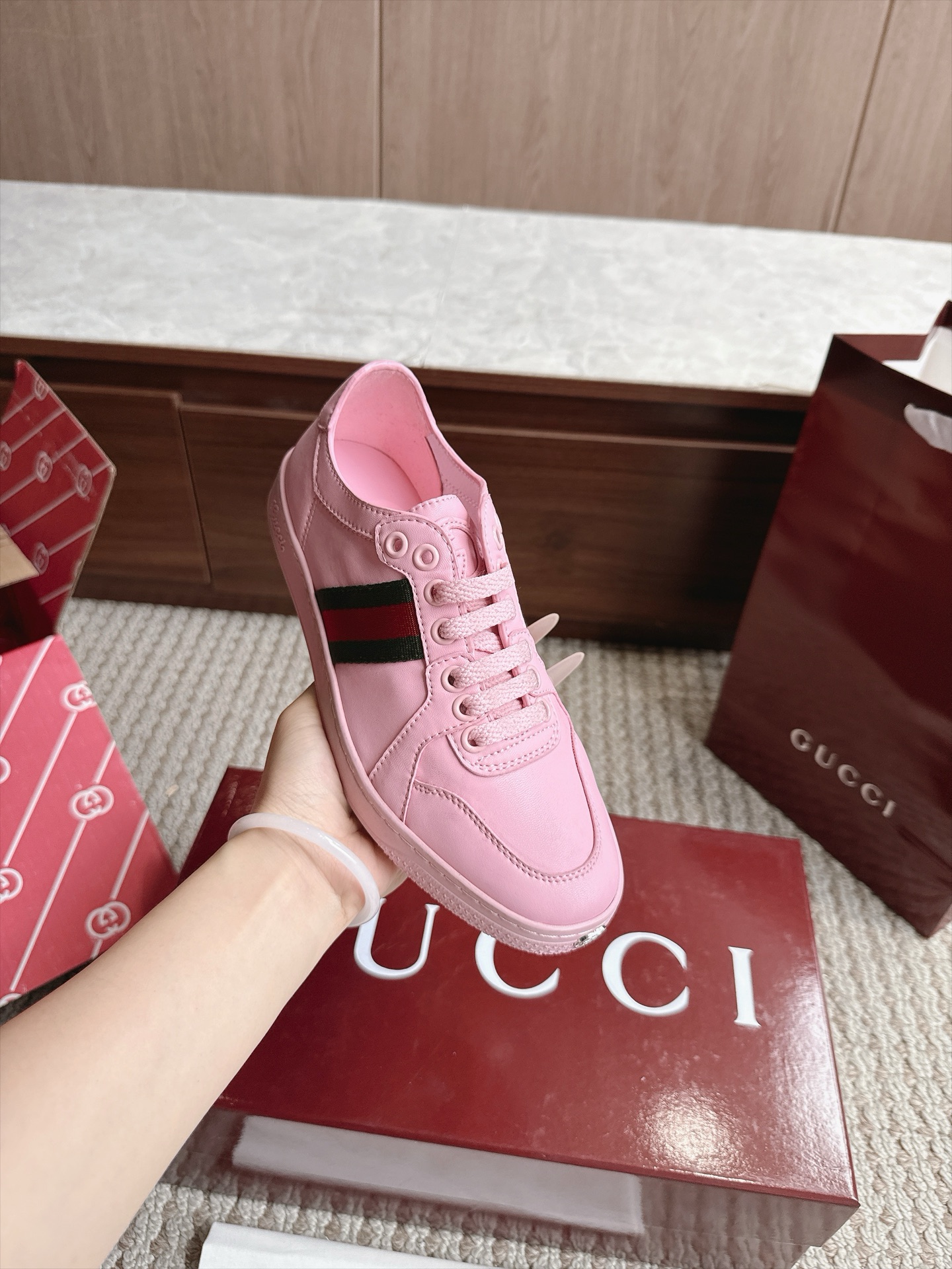 Gucci Sneakers