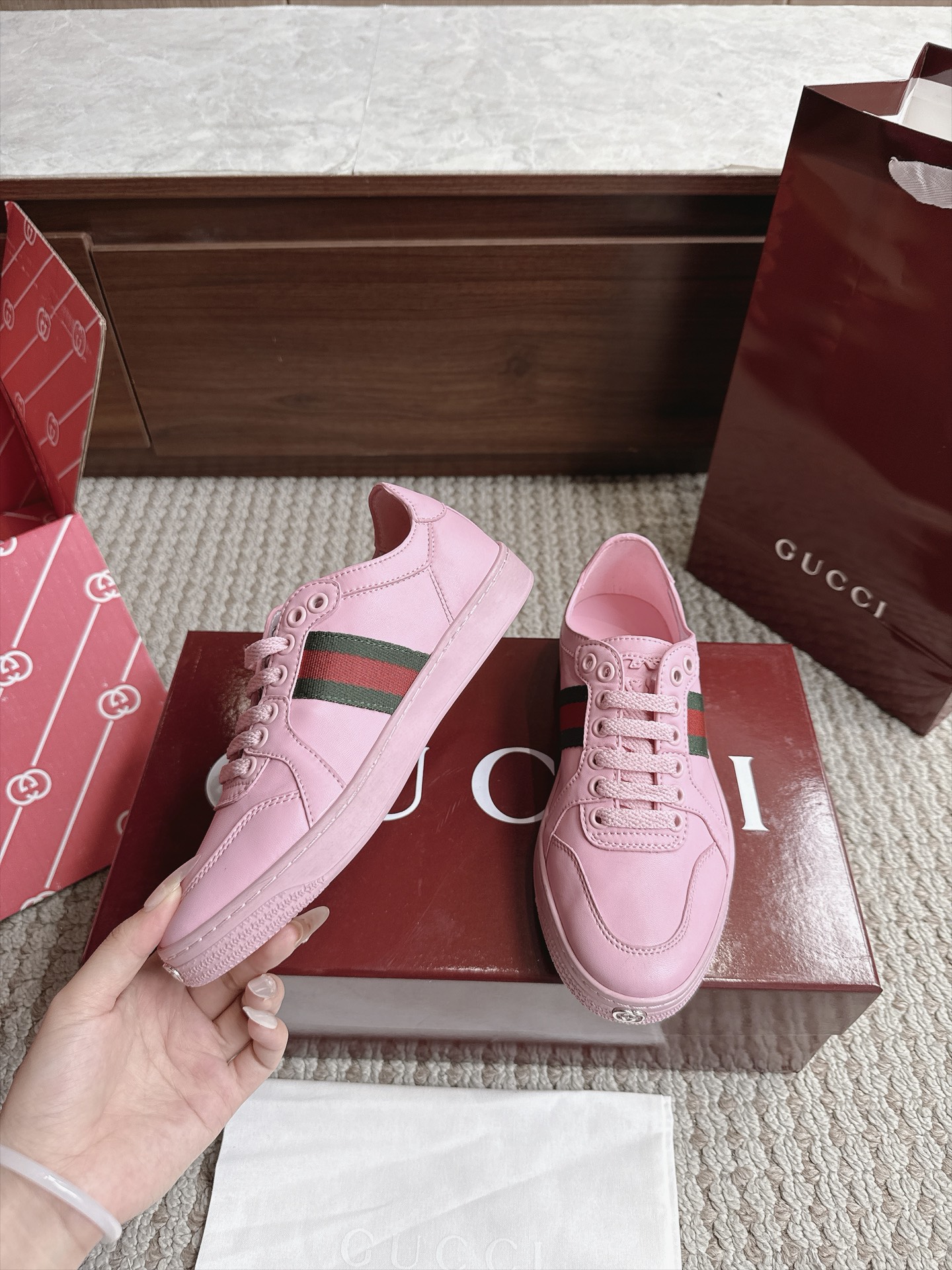 Gucci Sneakers