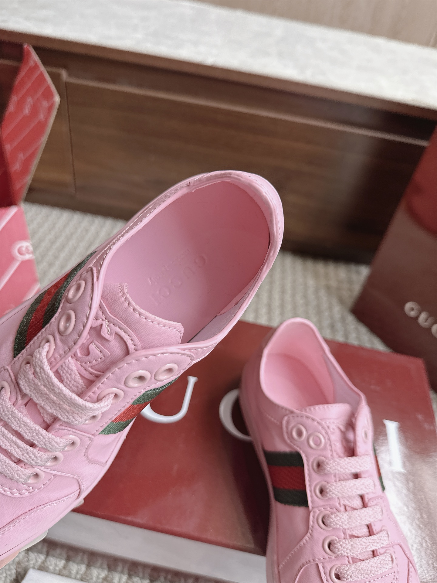 Gucci Sneakers