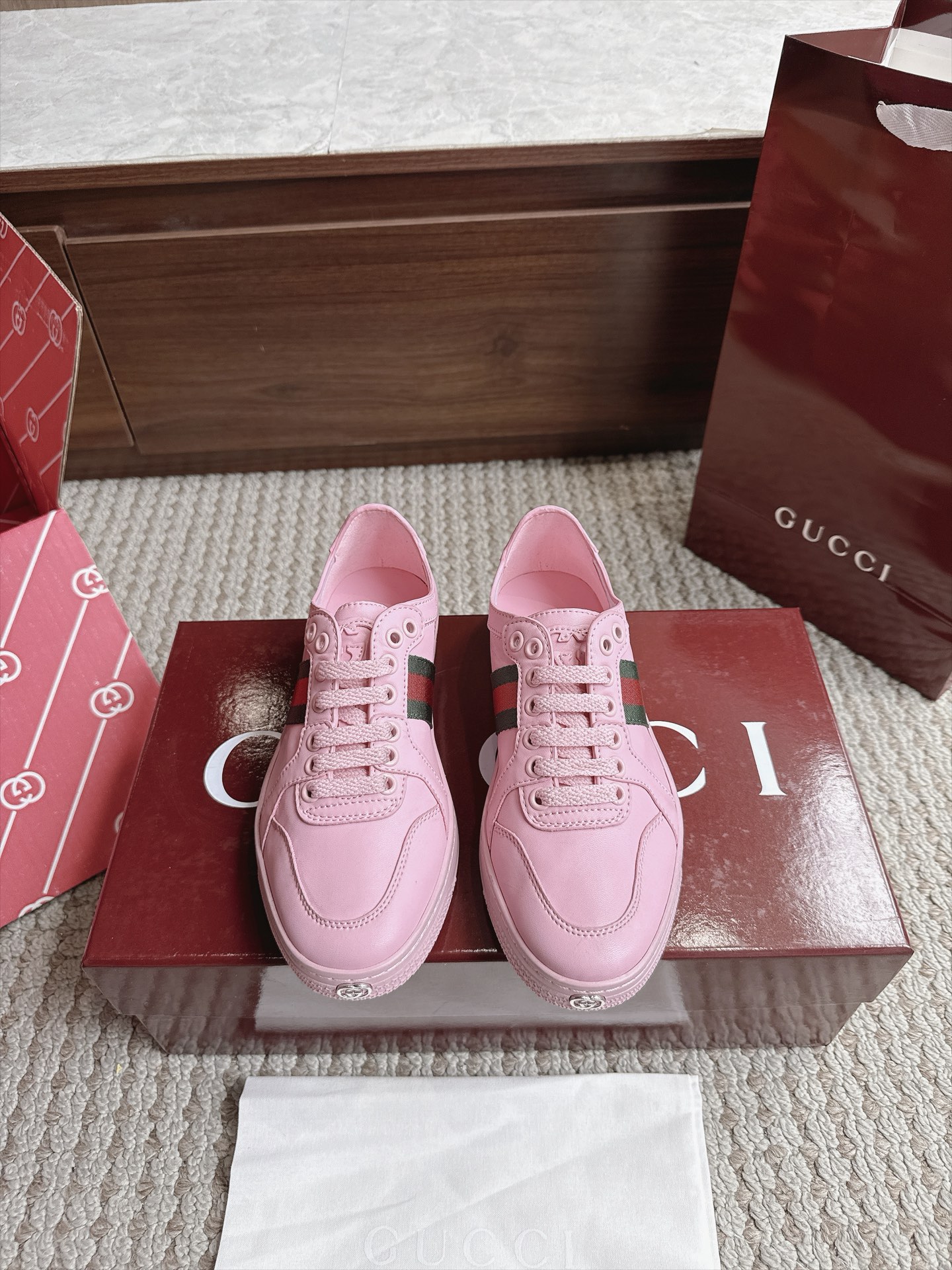 Gucci Sneakers