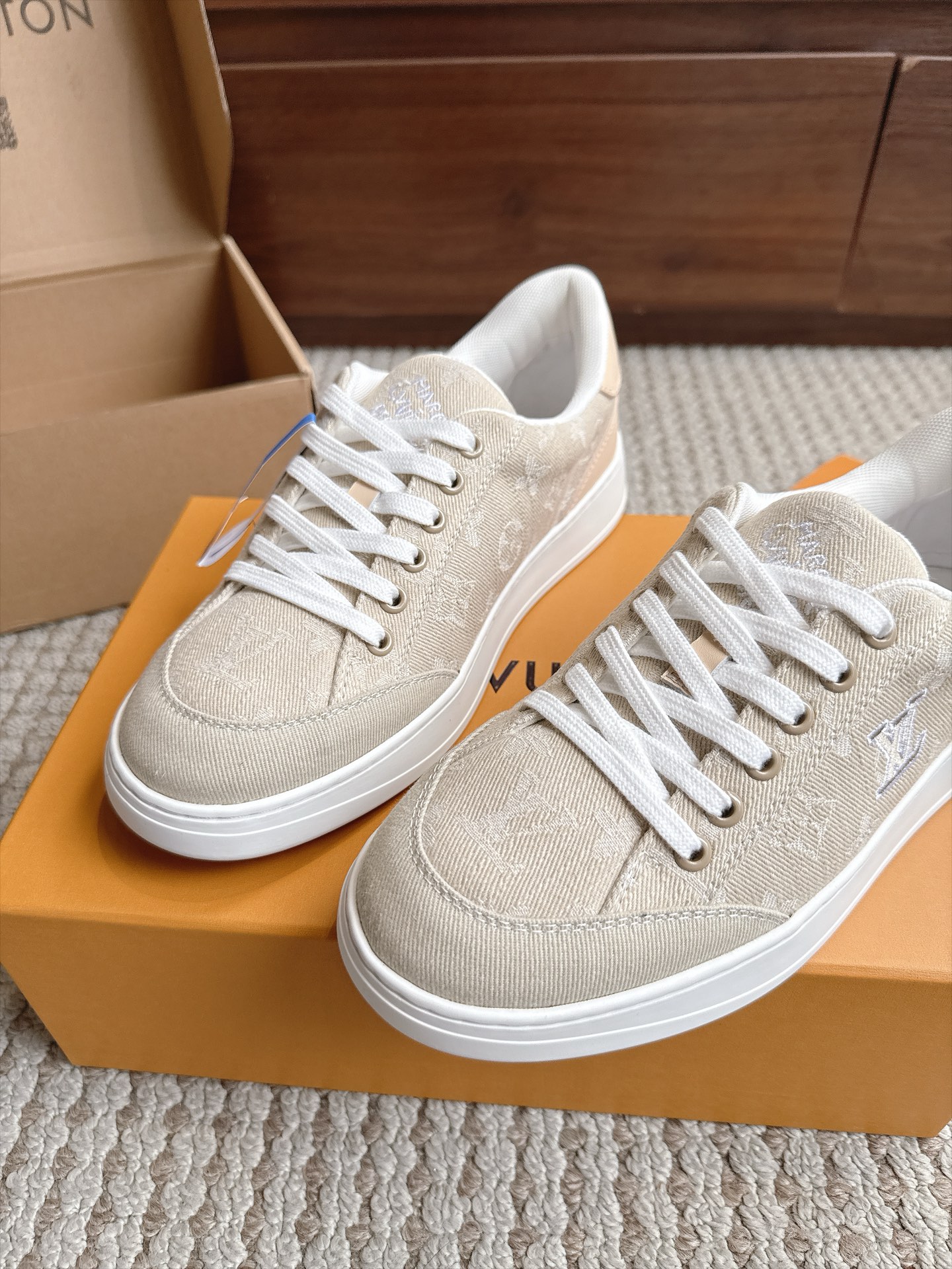 Louis Vuitton Women Shoes