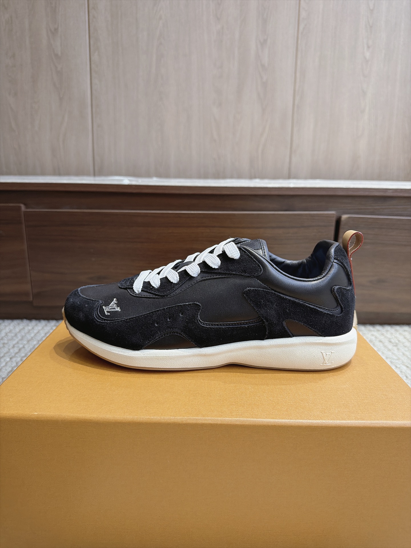 Louis Vuitton Women Shoes