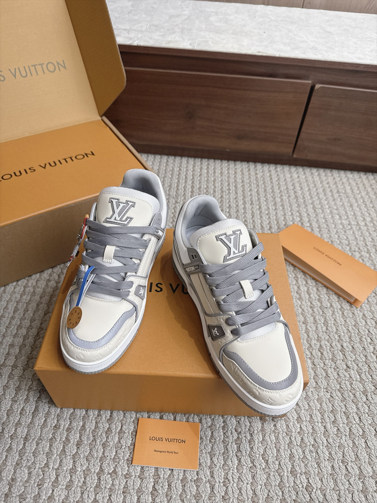 Louis Vuitton Women Shoes