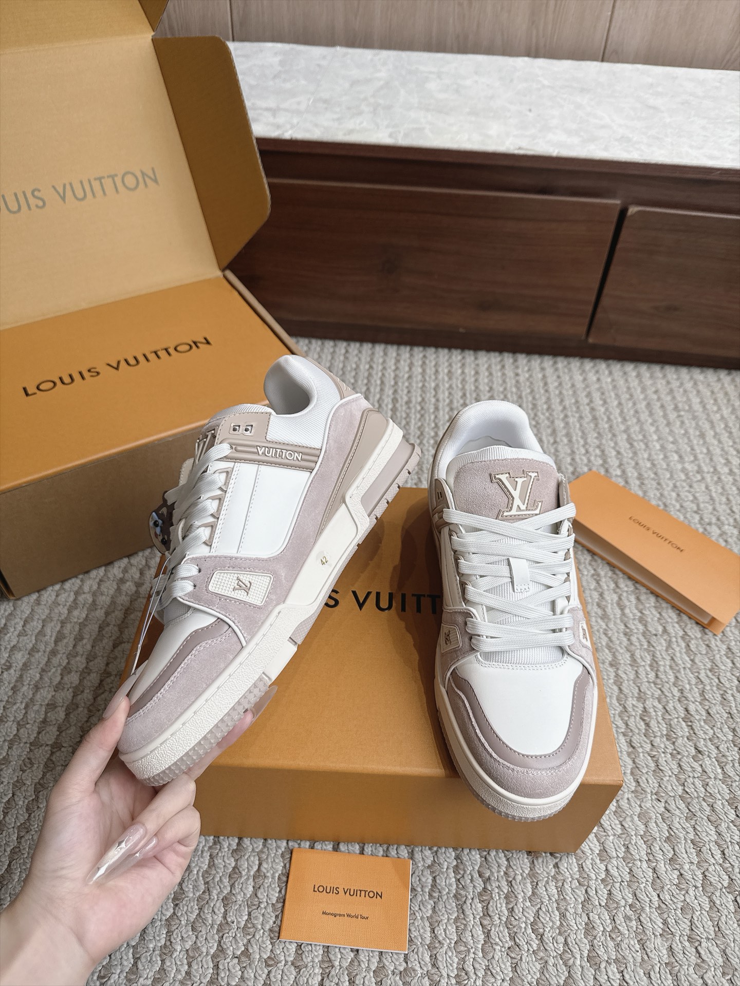 Louis Vuitton Women Shoes