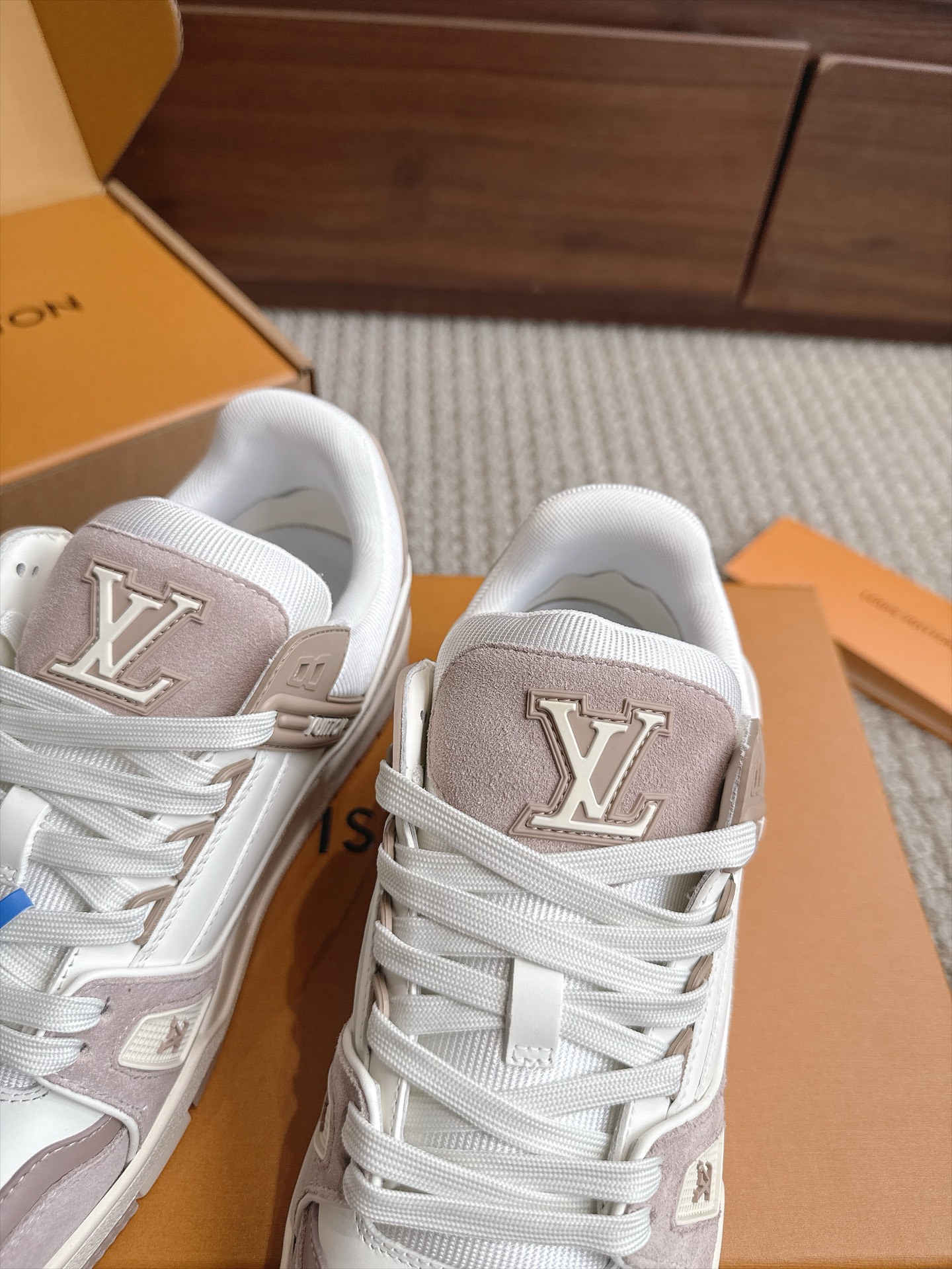 Louis Vuitton Women Shoes