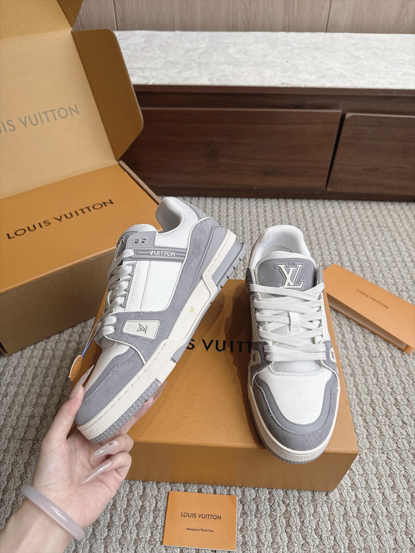 Louis Vuitton Women Shoes