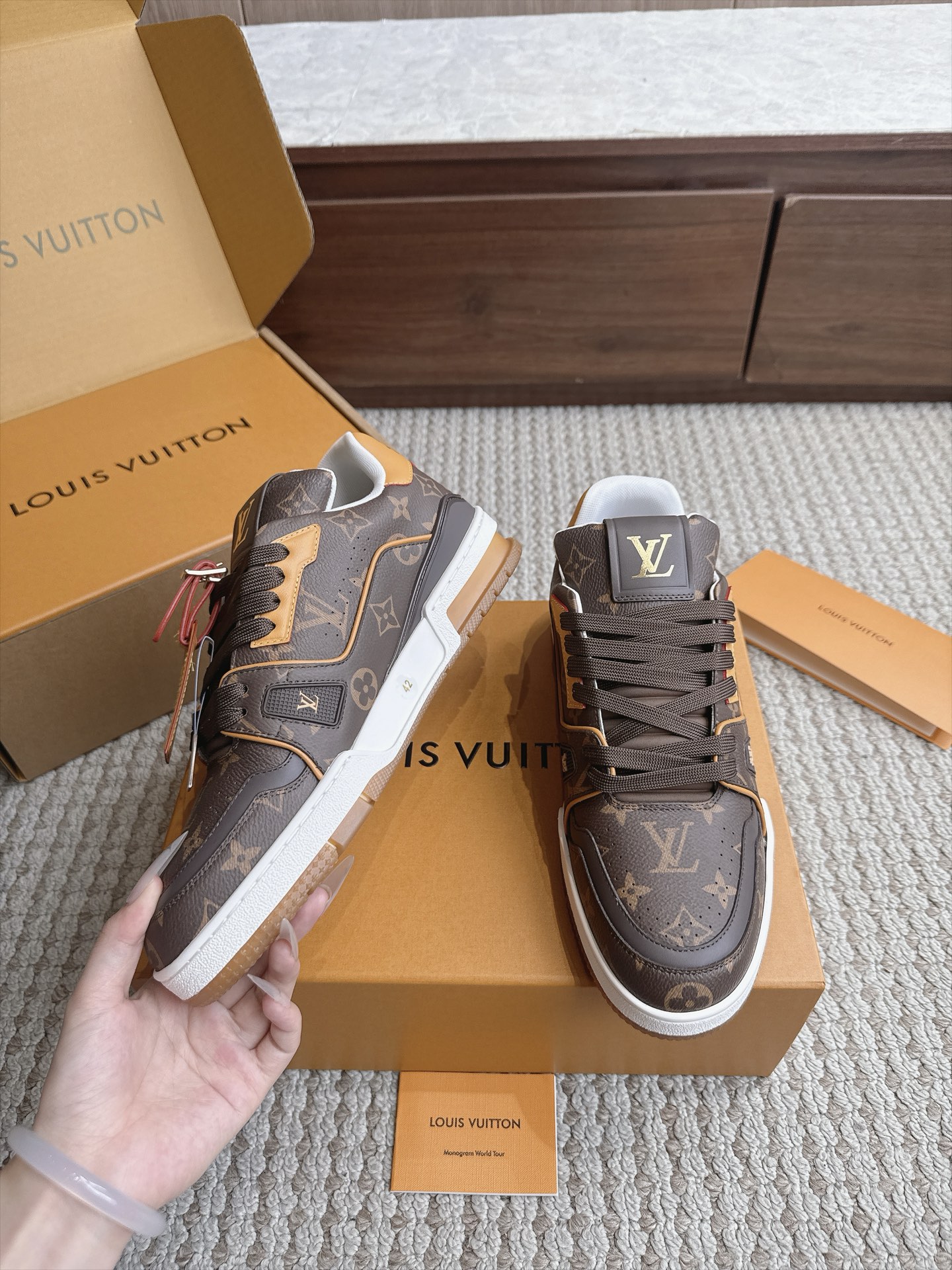 Louis Vuitton Women Shoes