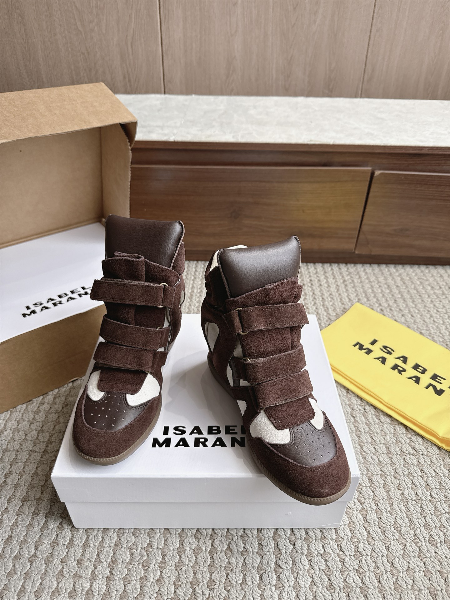 Designer Sneakers