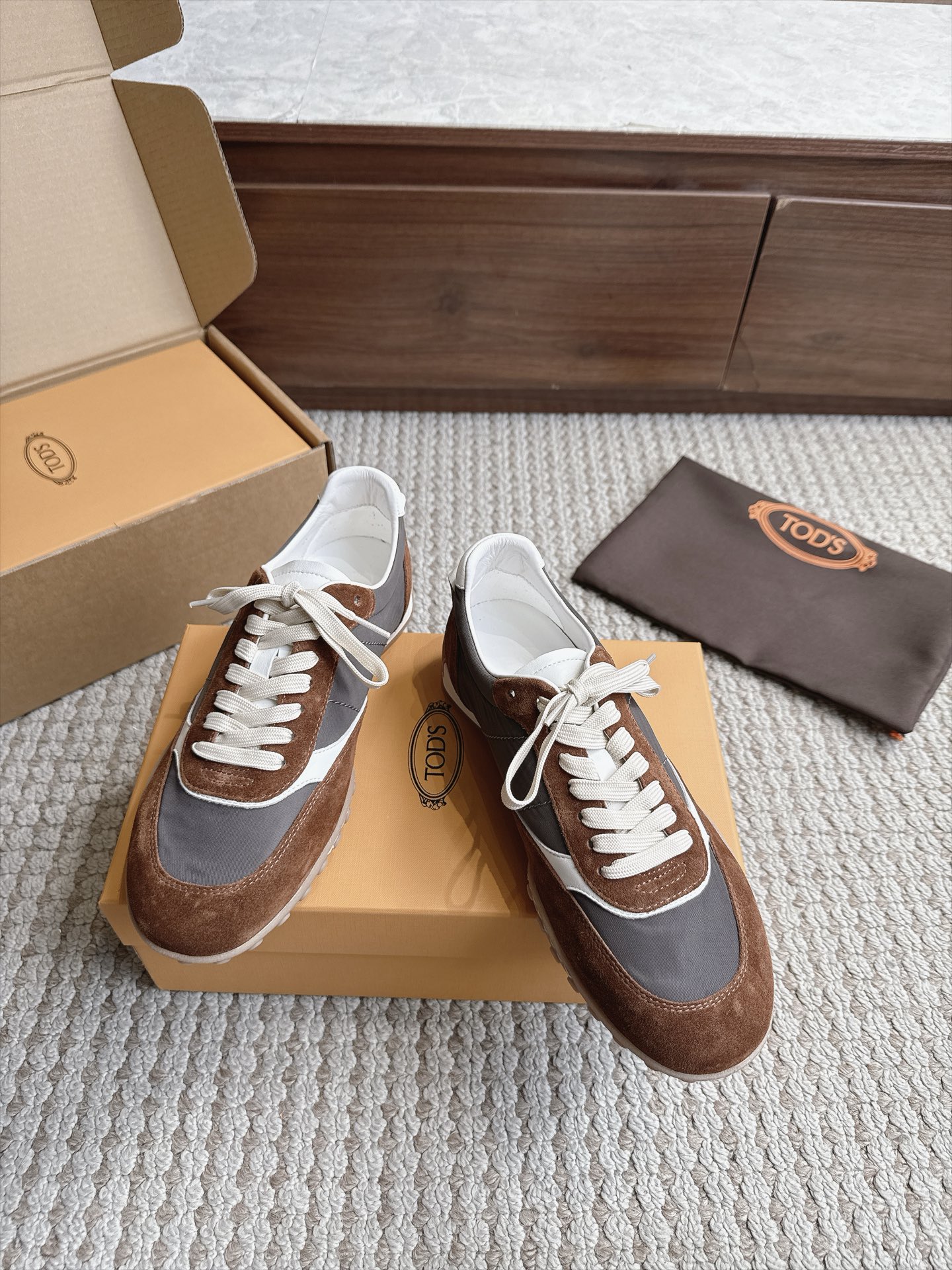 Designer Sneakers