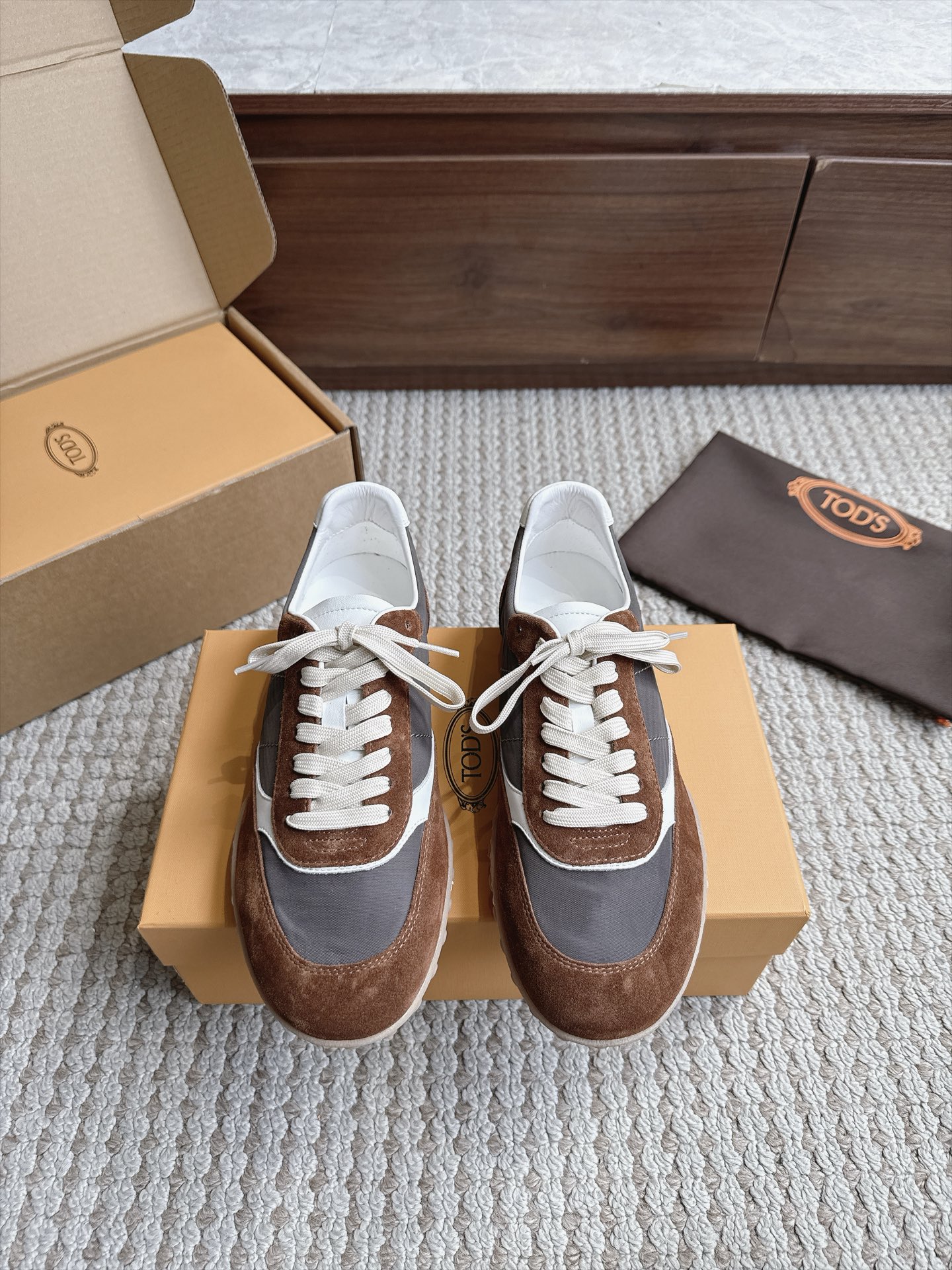 Designer Sneakers