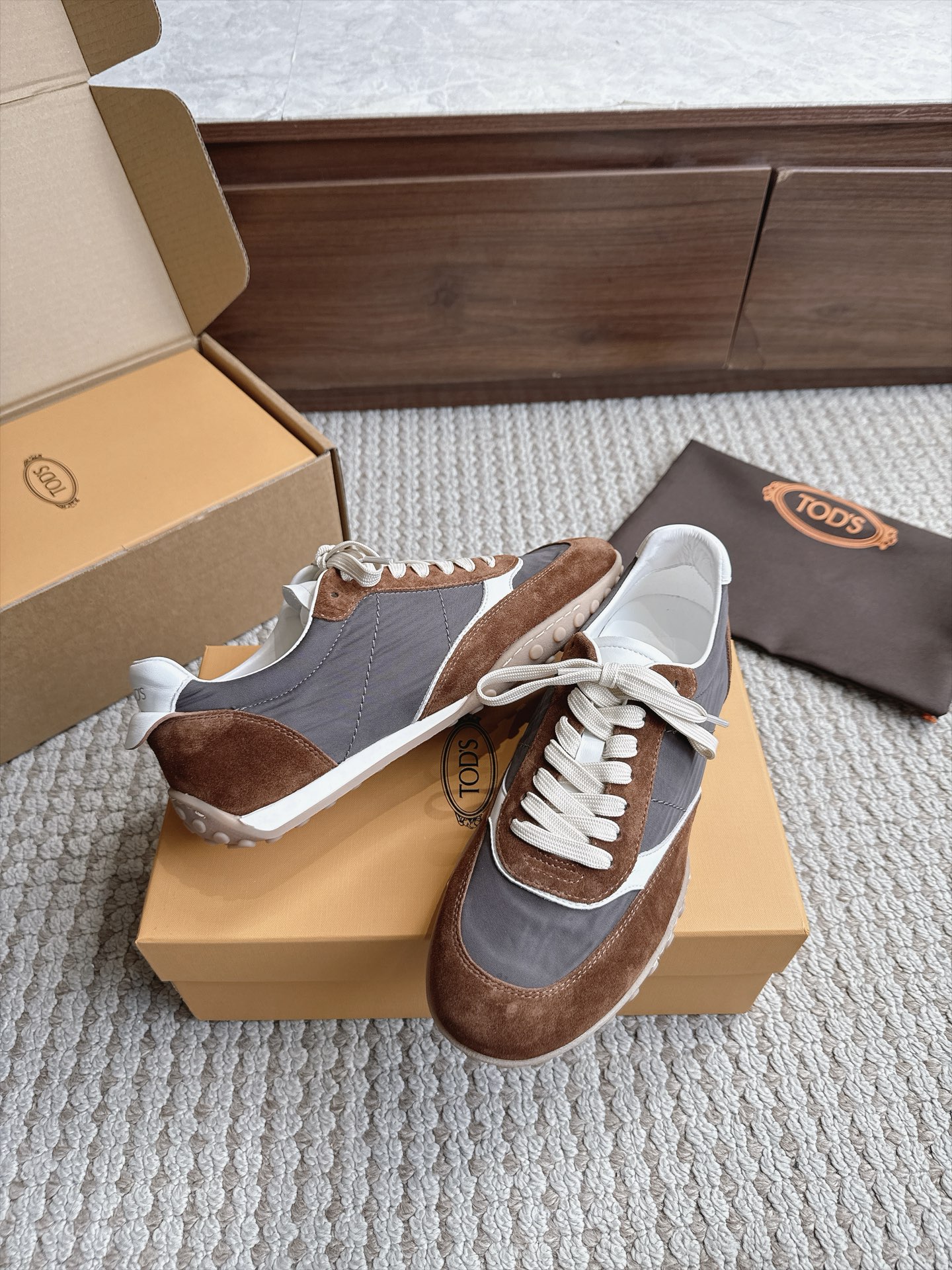 Designer Sneakers