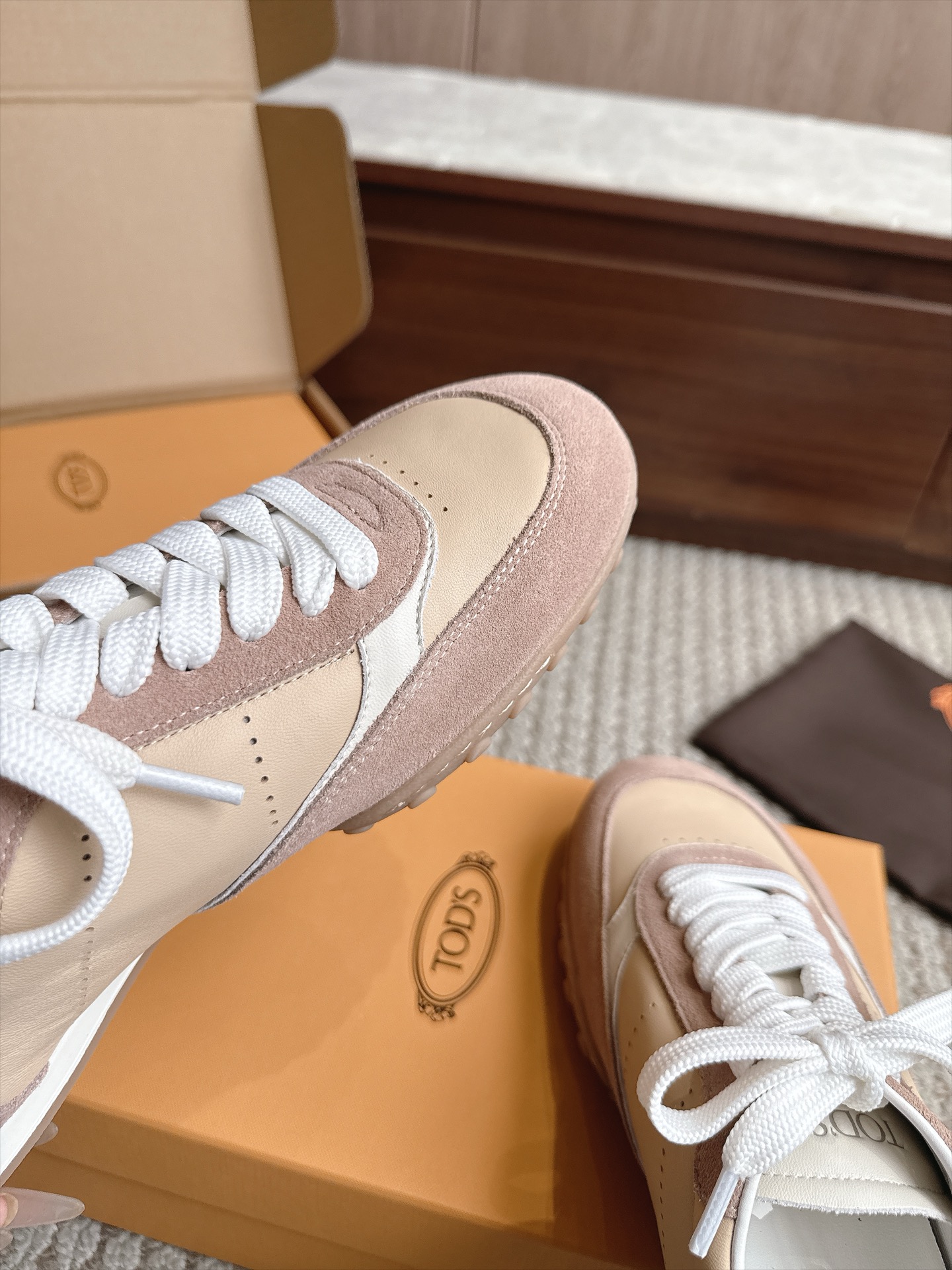Designer Sneakers