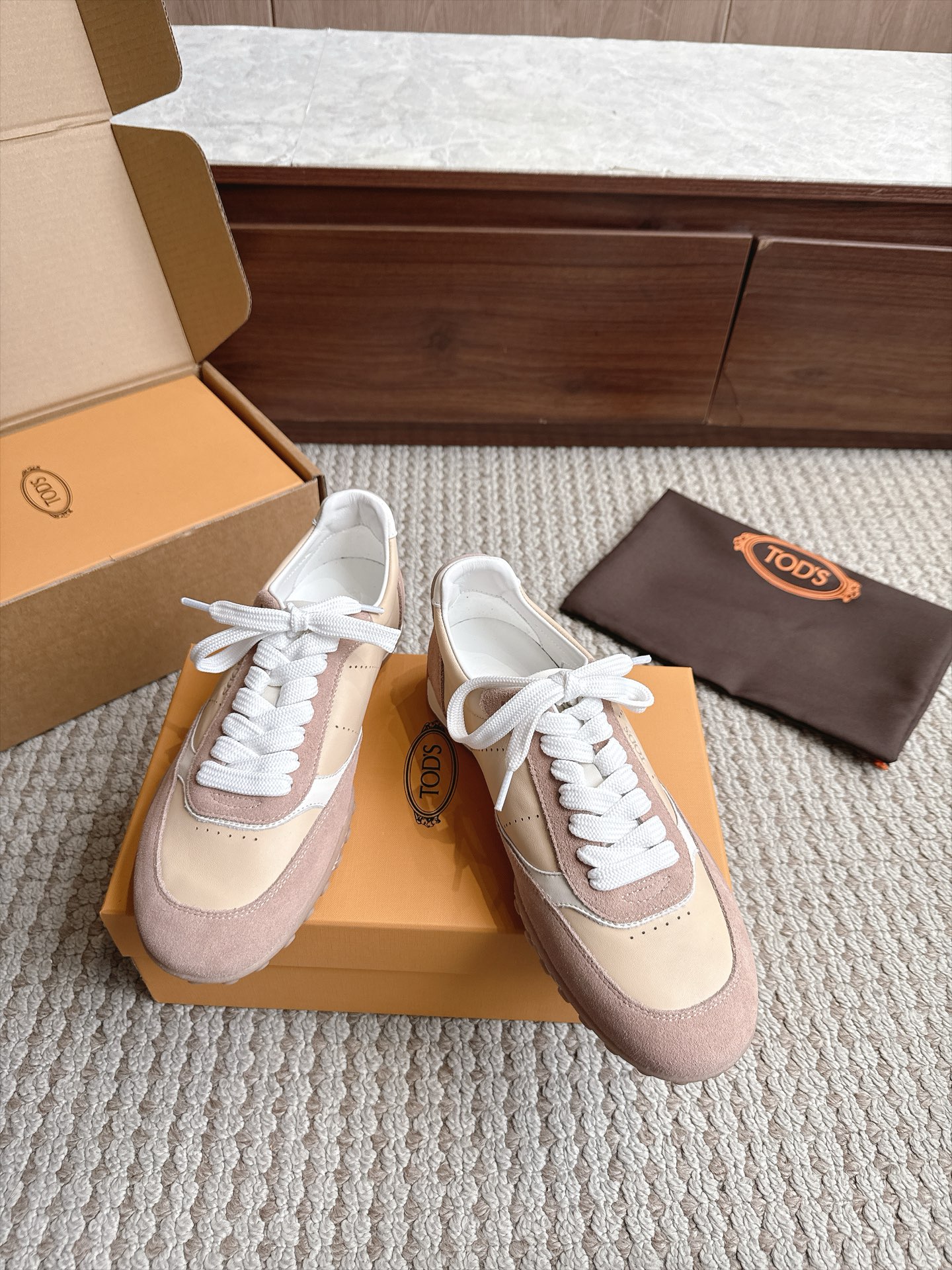 Designer Sneakers