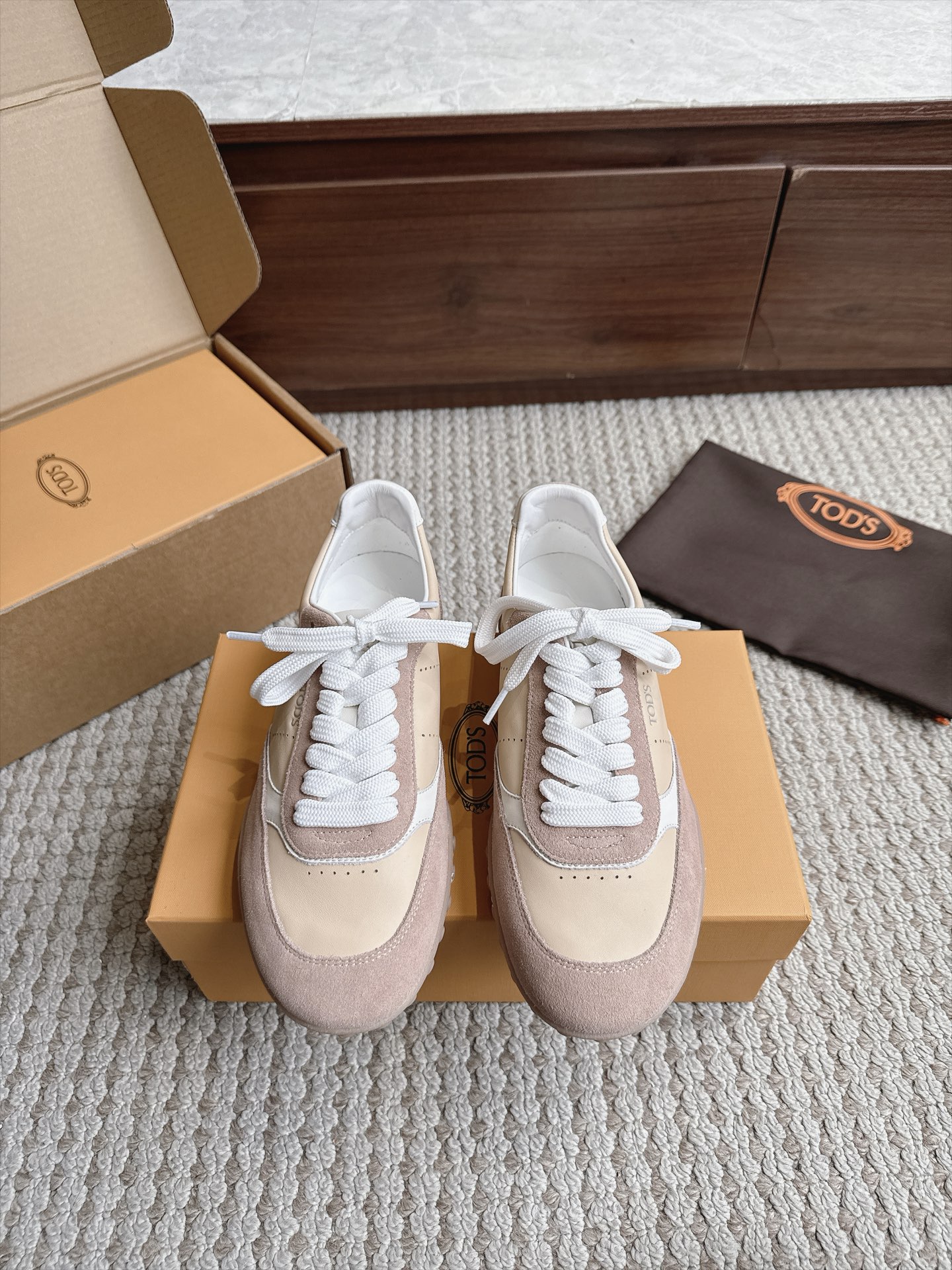 Designer Sneakers