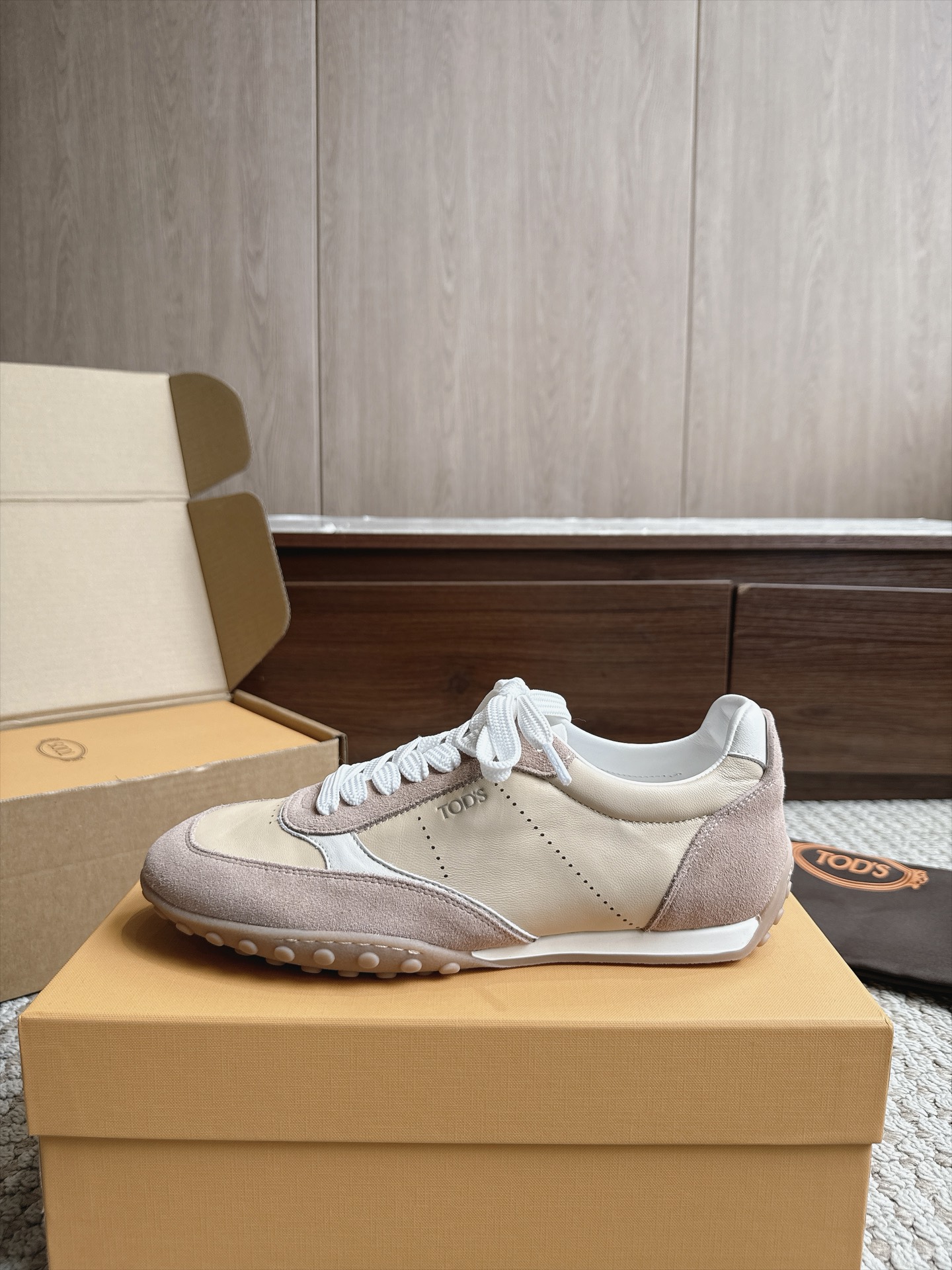 Designer Sneakers