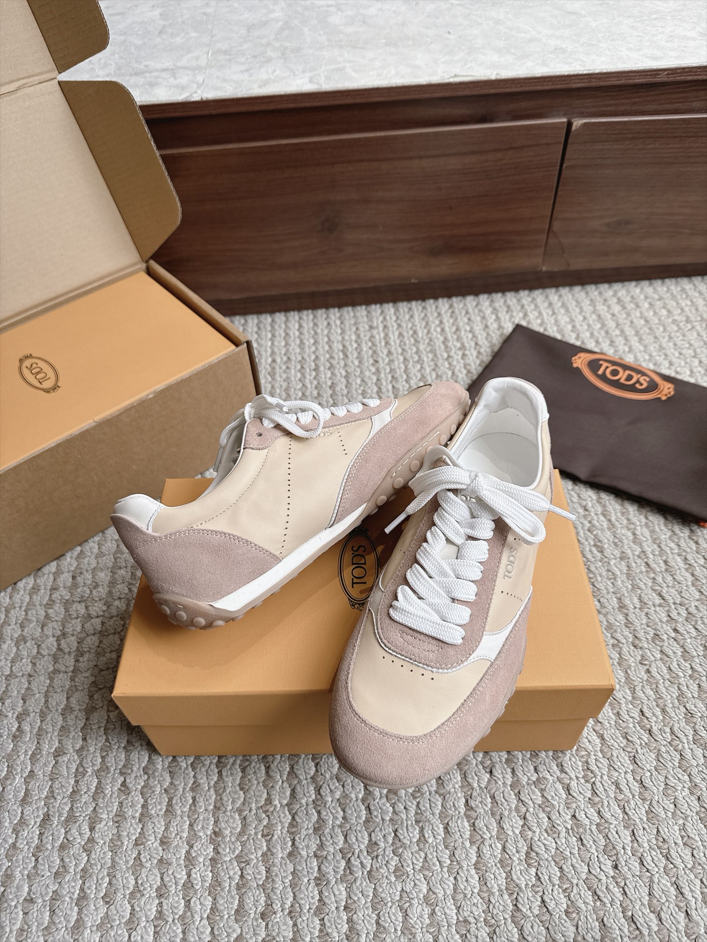 Designer Sneakers