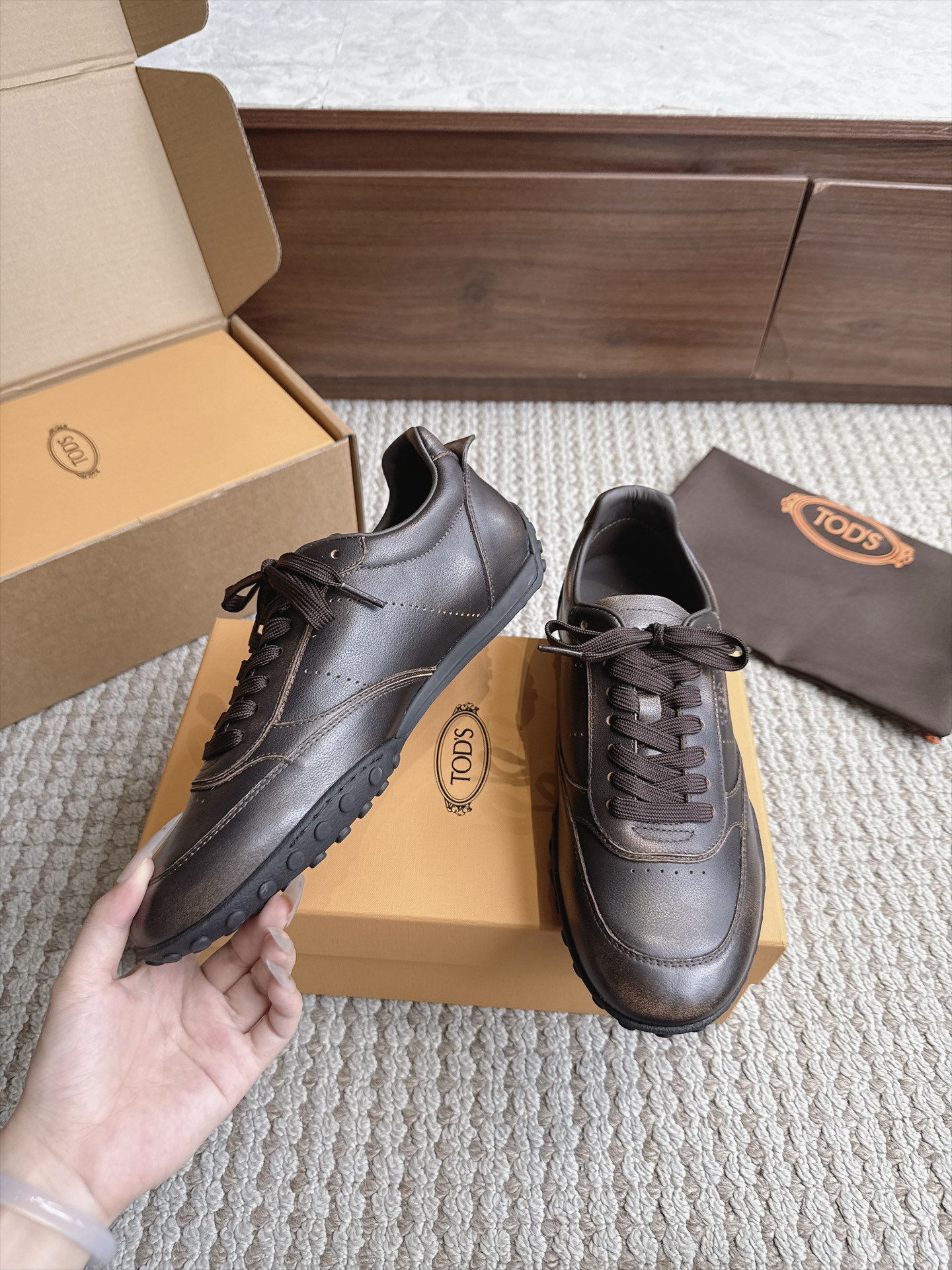 Designer Sneakers