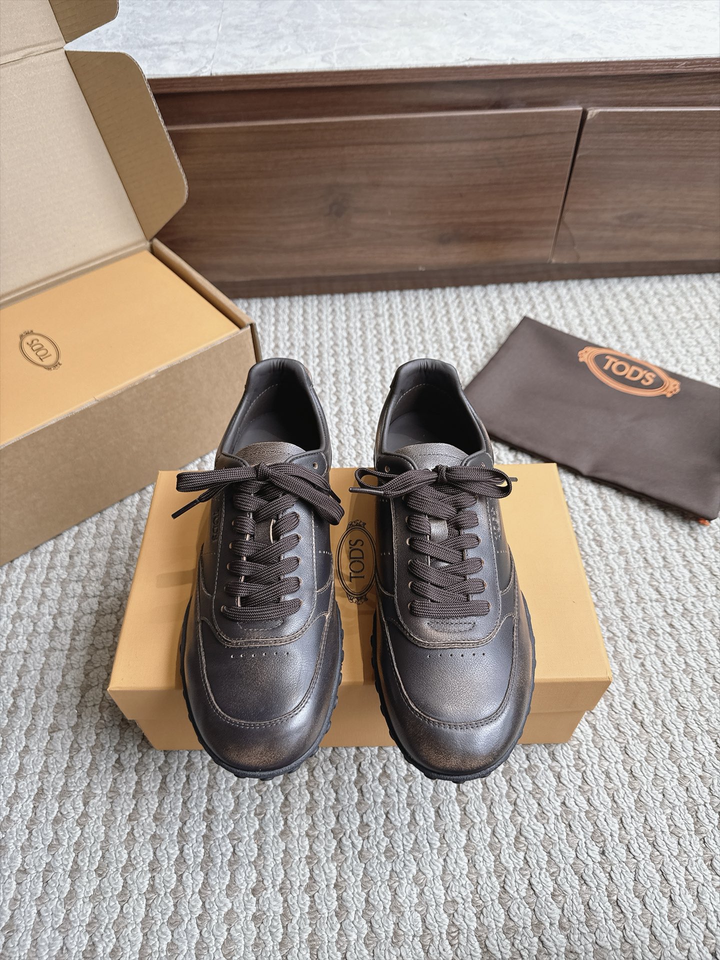 Designer Sneakers