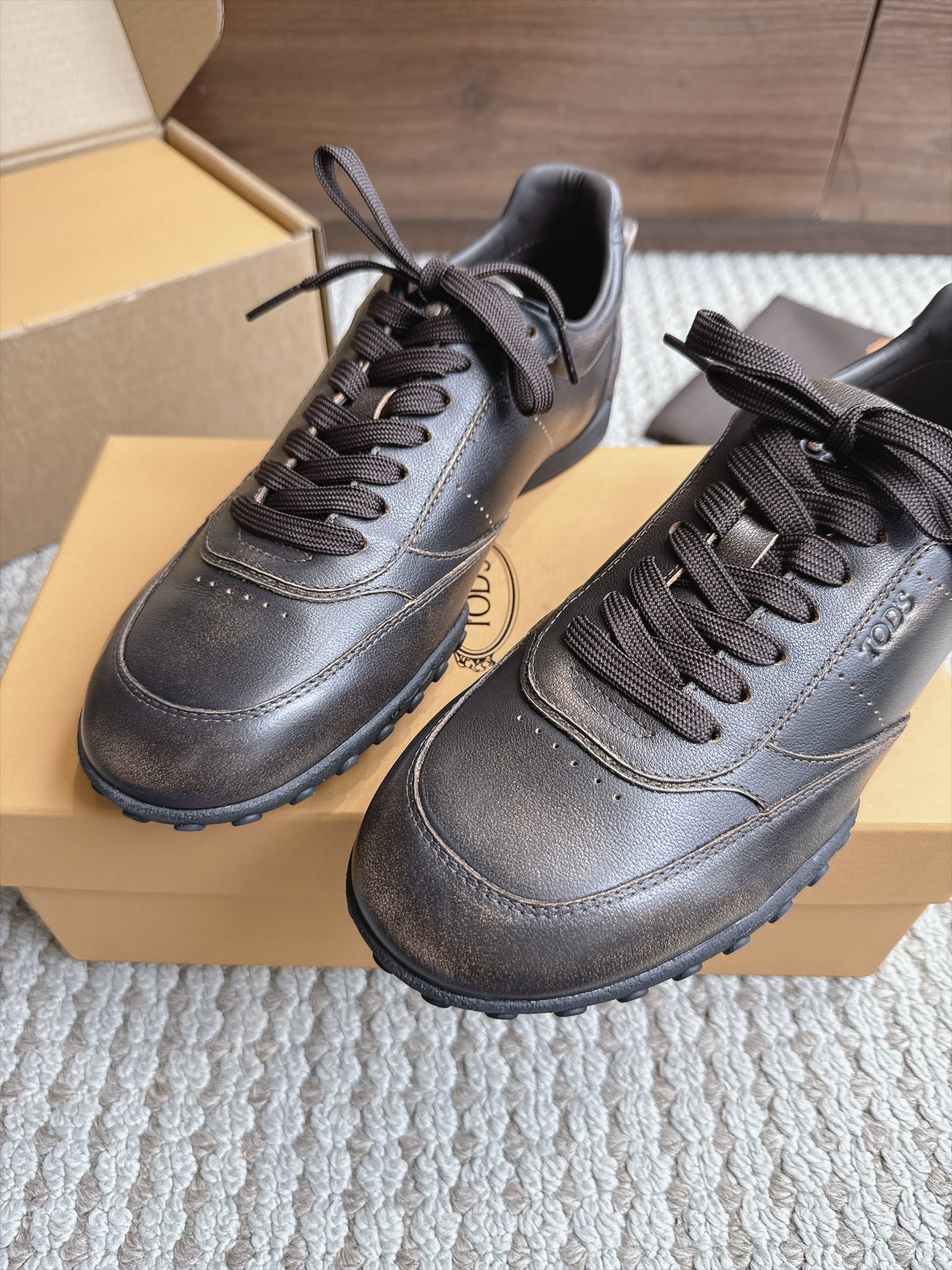 Designer Sneakers