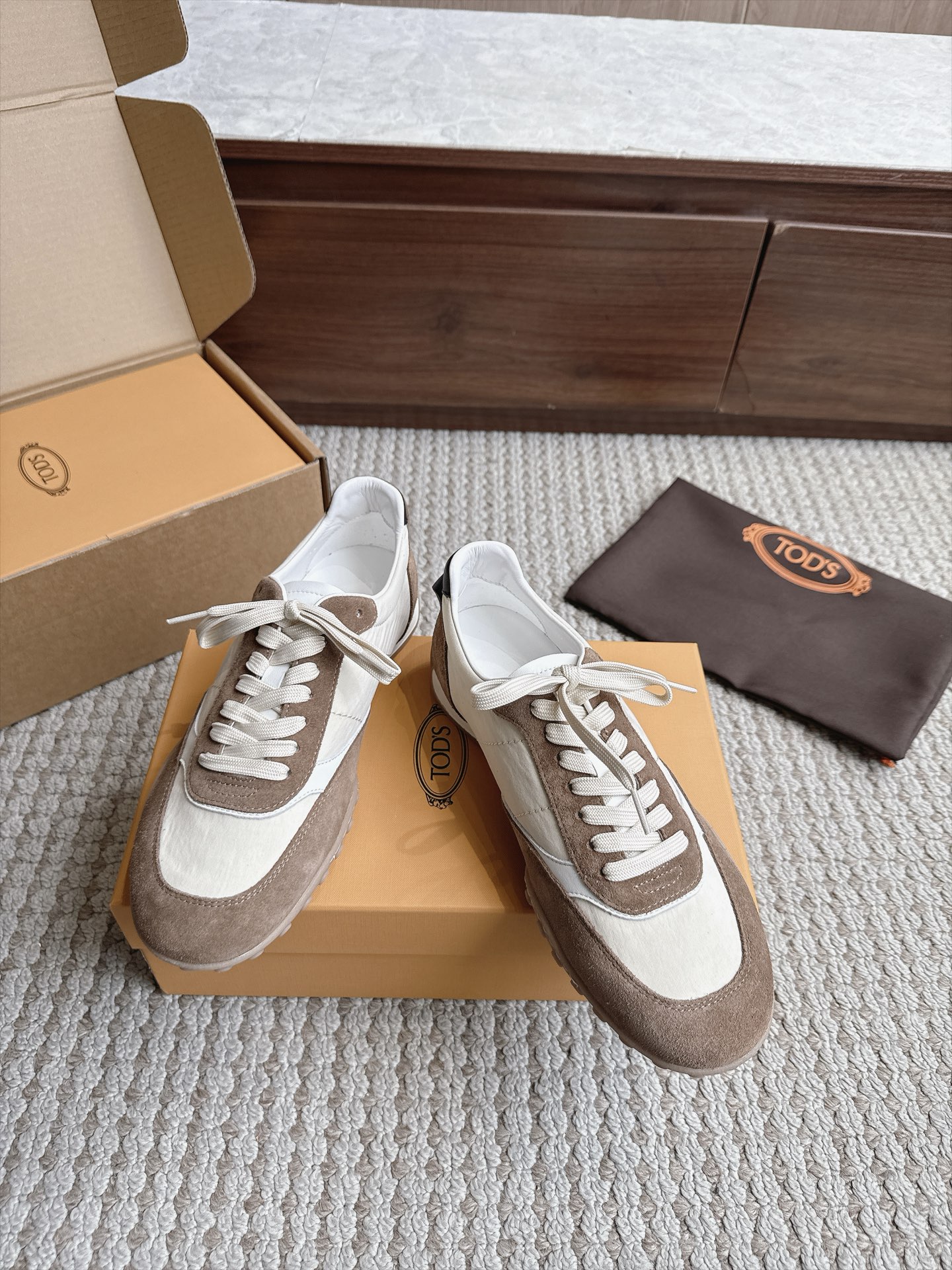 Designer Sneakers