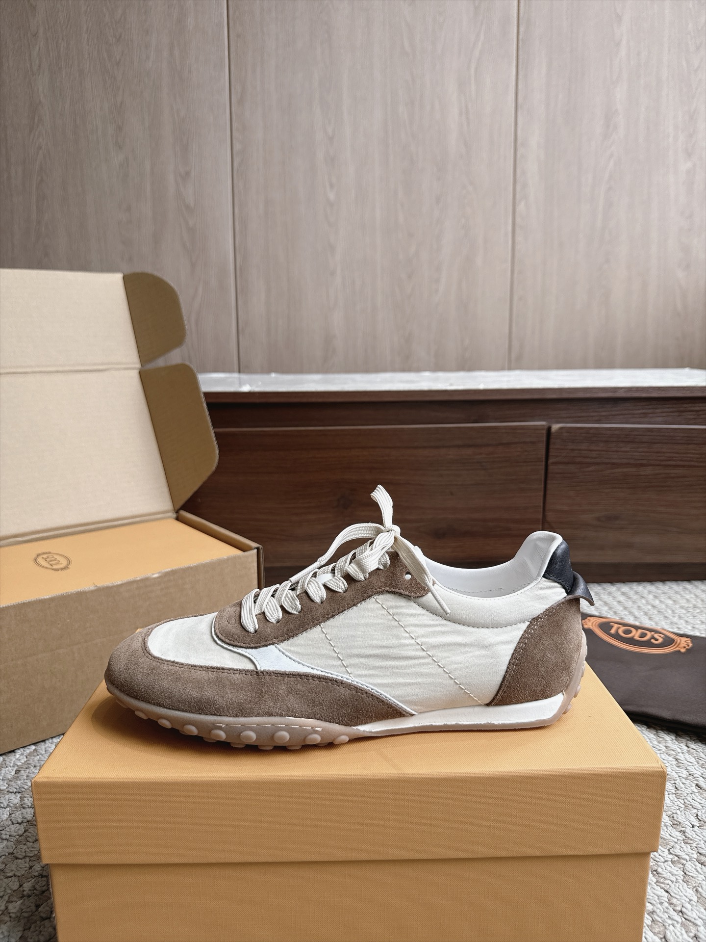 Designer Sneakers