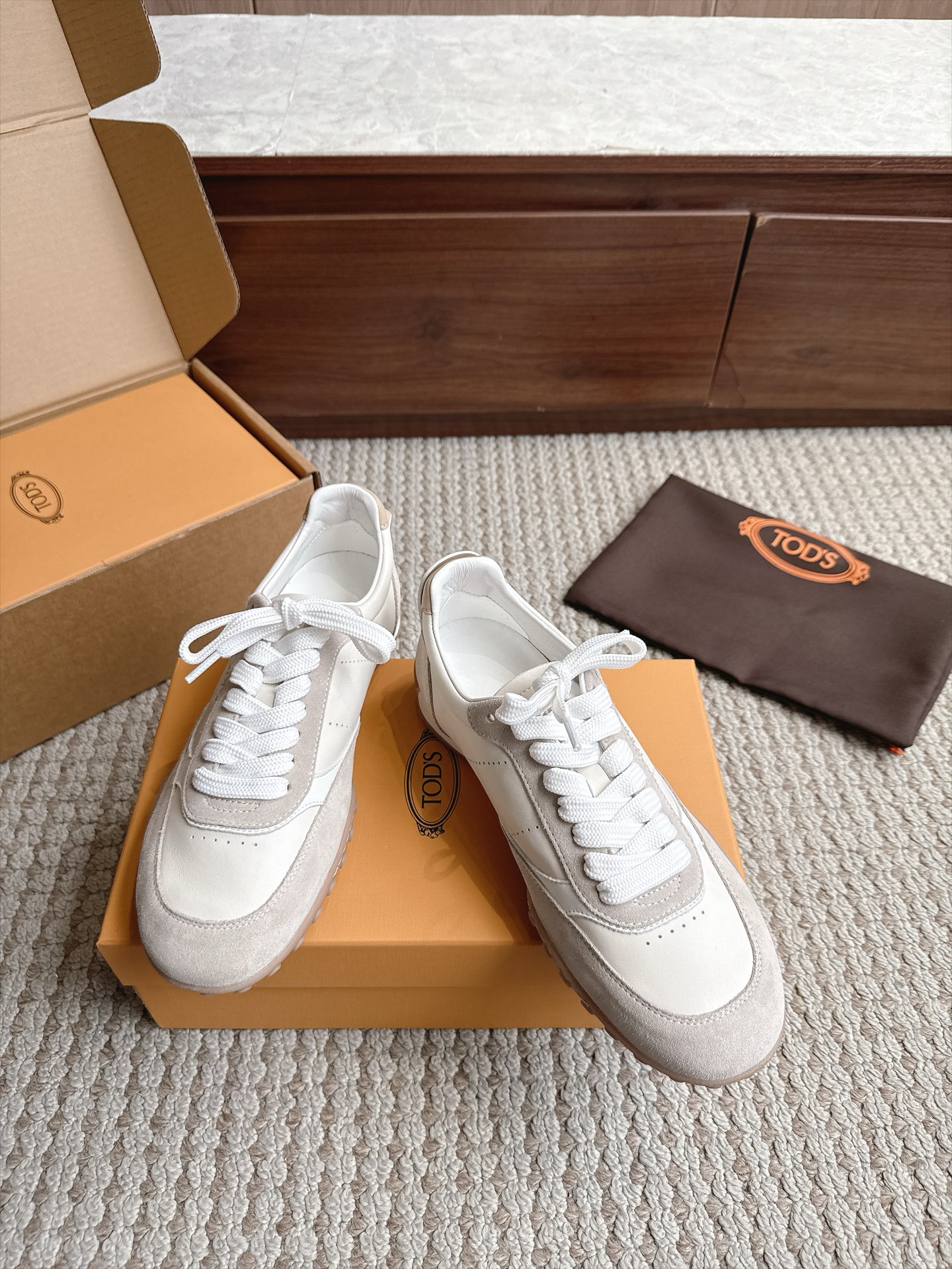 Designer Sneakers