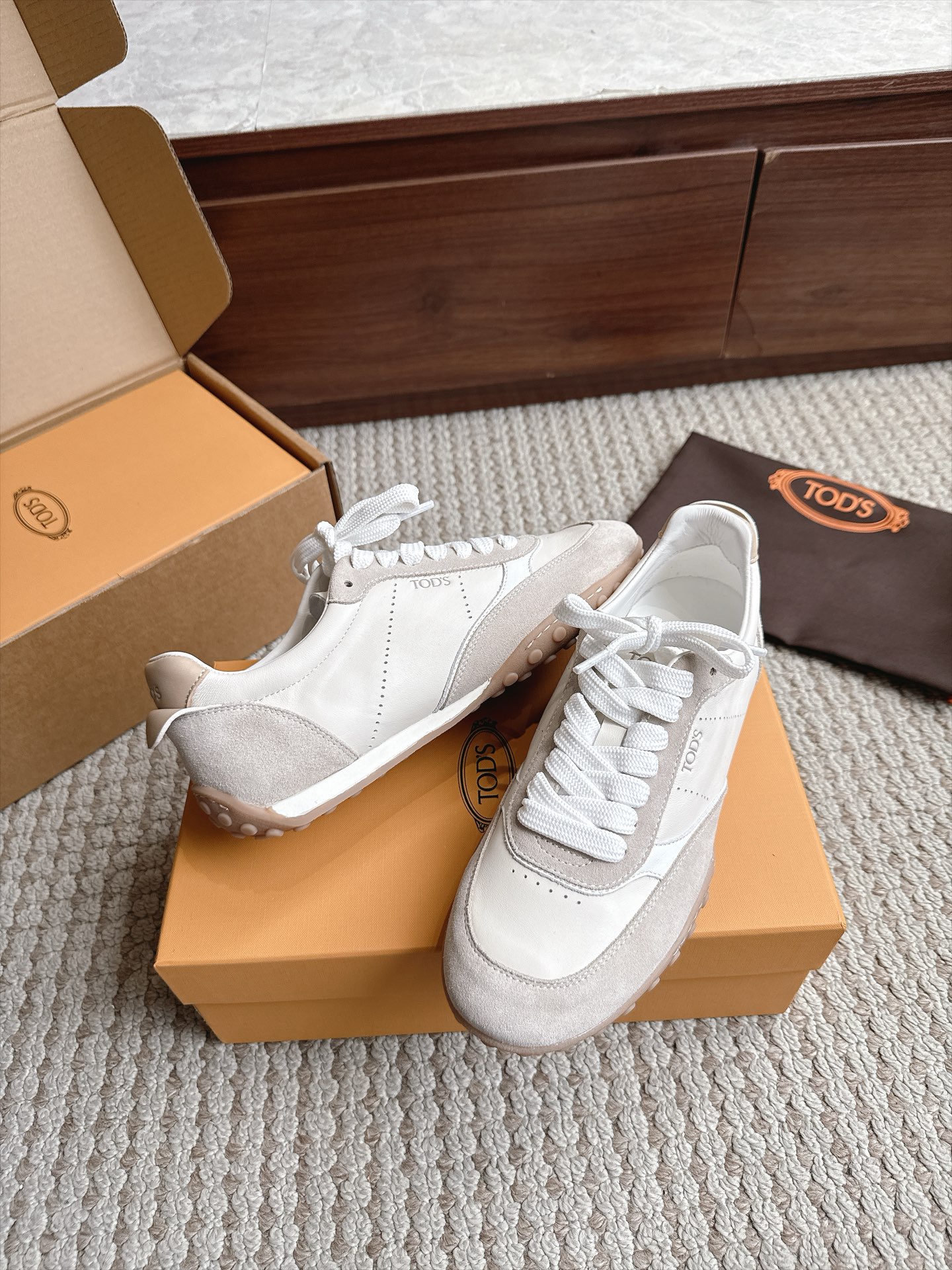 Designer Sneakers